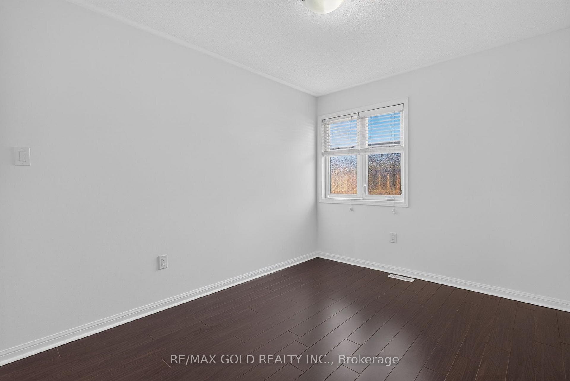 443 Cavanagh Lane photo 36