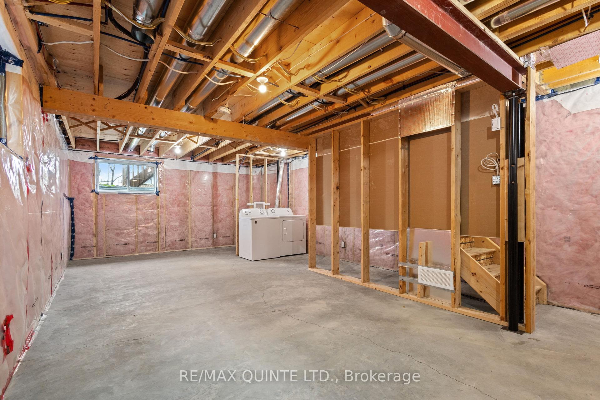 35 Dewal Place photo 20