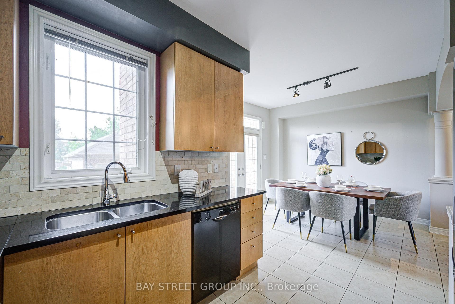 39 Zokol Drive photo 12