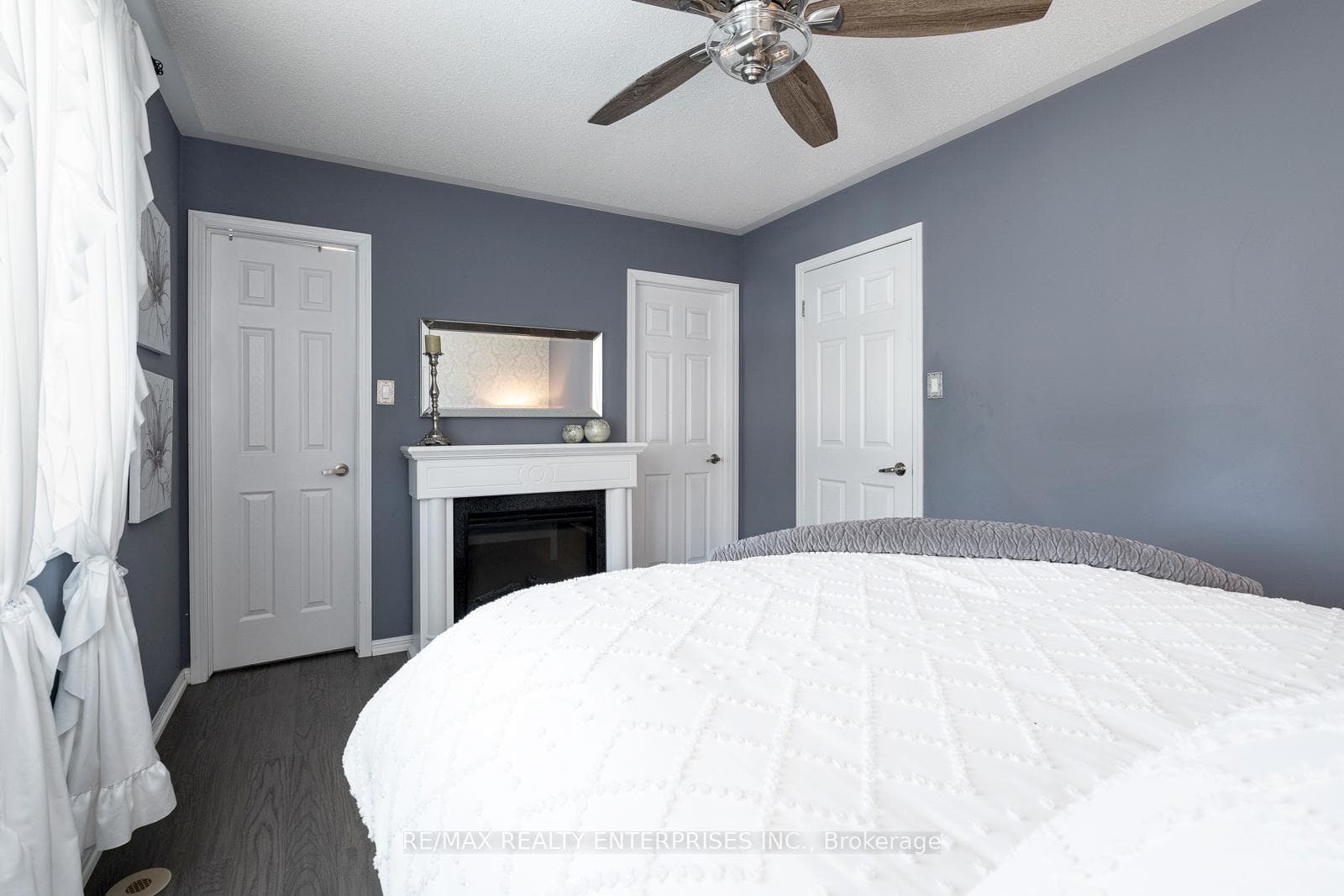 787 Howden Crescent photo 18