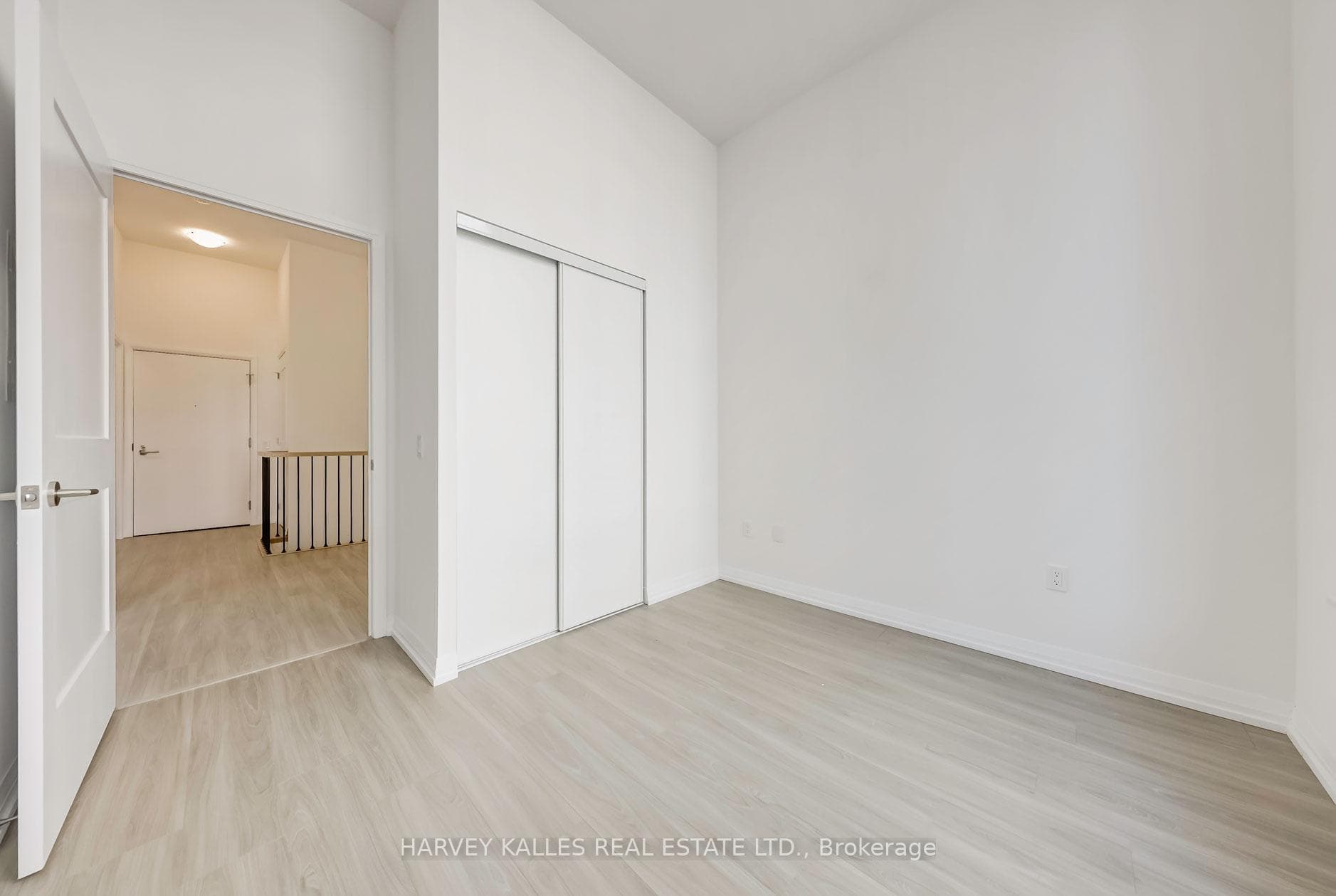 50 Dunfield Avenue Unit TH115 photo 24