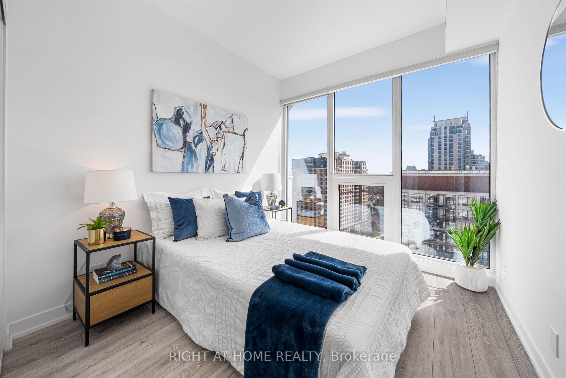 15 Holmes Avenue Unit 1502 photo 12