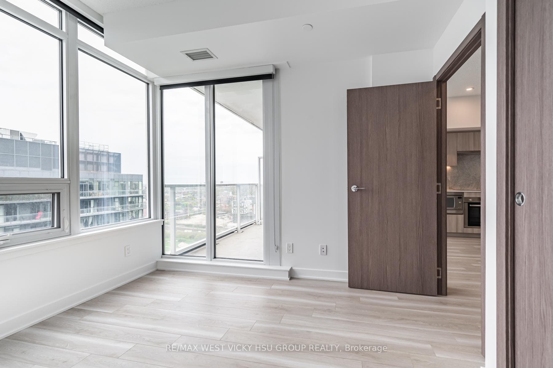 19 Bathurst Street Unit 3516 photo 20