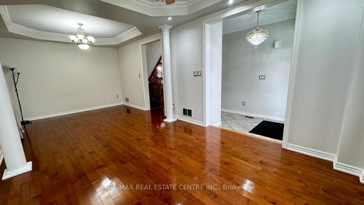 56 Southlake Boulevard Unit Main photo 5