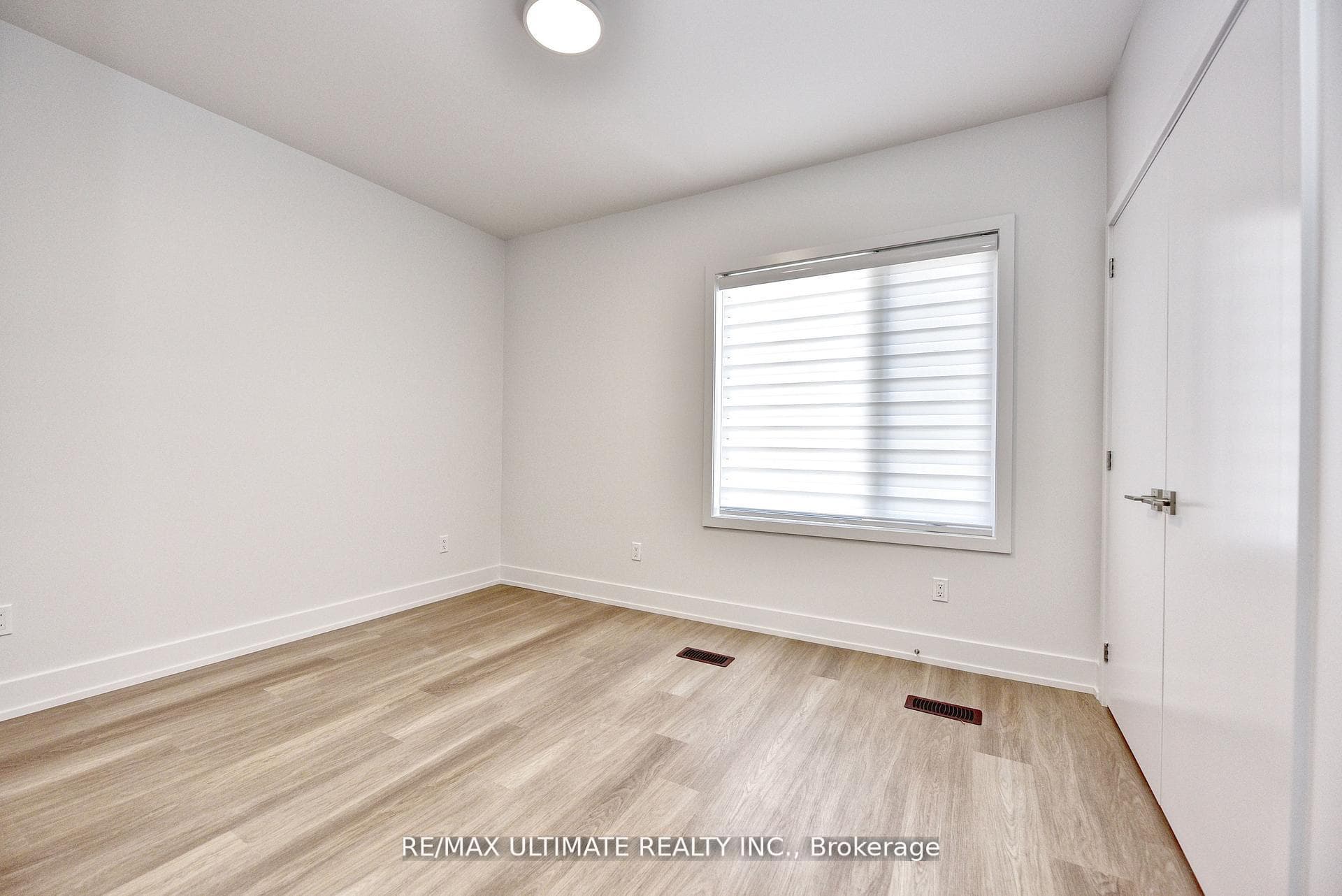 385 McRoberts Avenue Unit Laneway photo 17