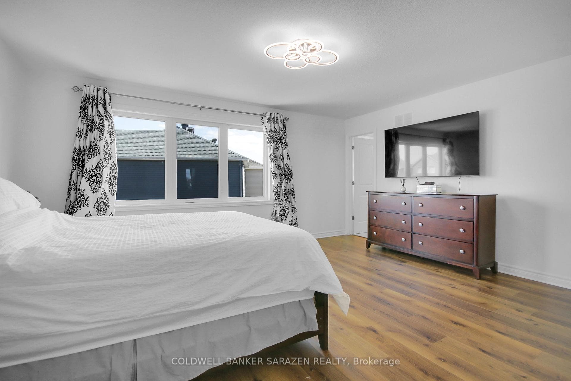 652 Decoeur Drive photo 23