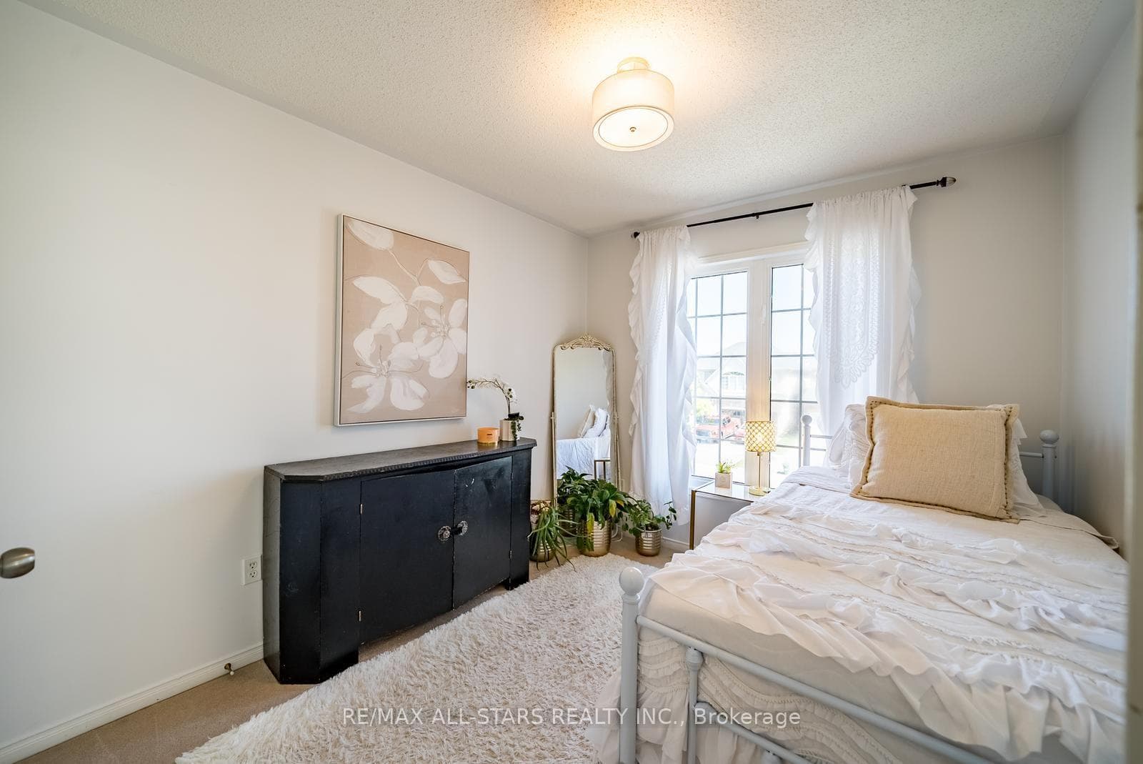 281 Reeves Way Boulevard photo 21