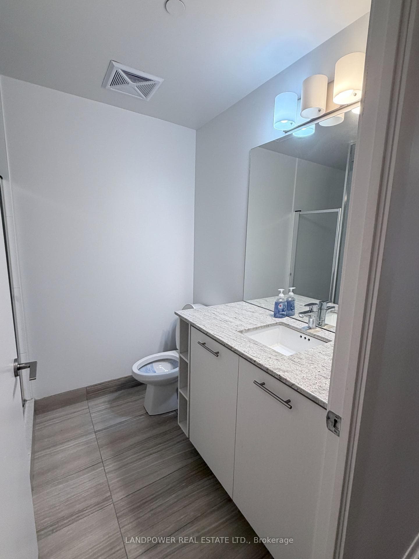 435 Richmond Street Unit 814 photo 13