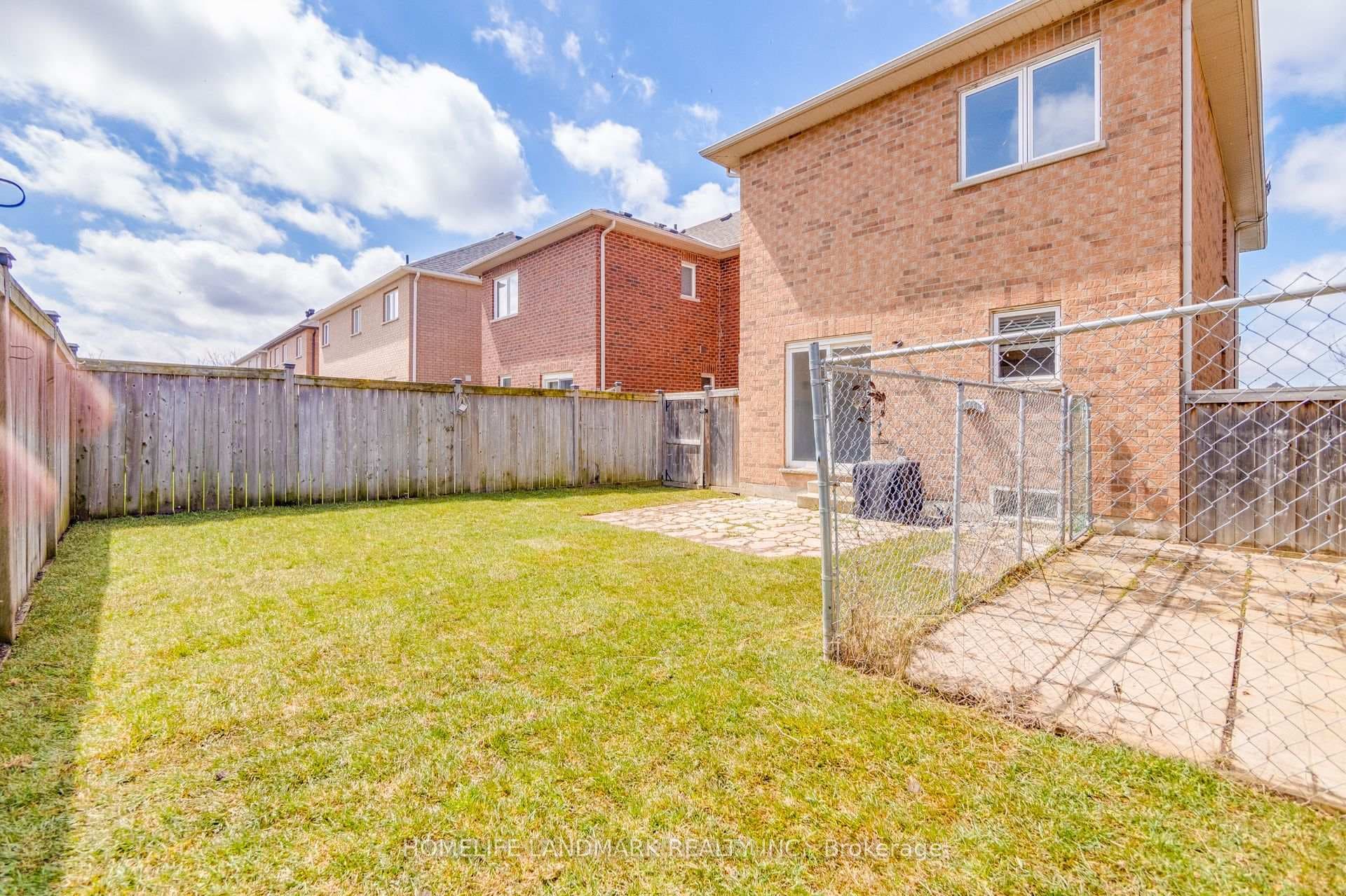 18 Westhampton Way photo 34