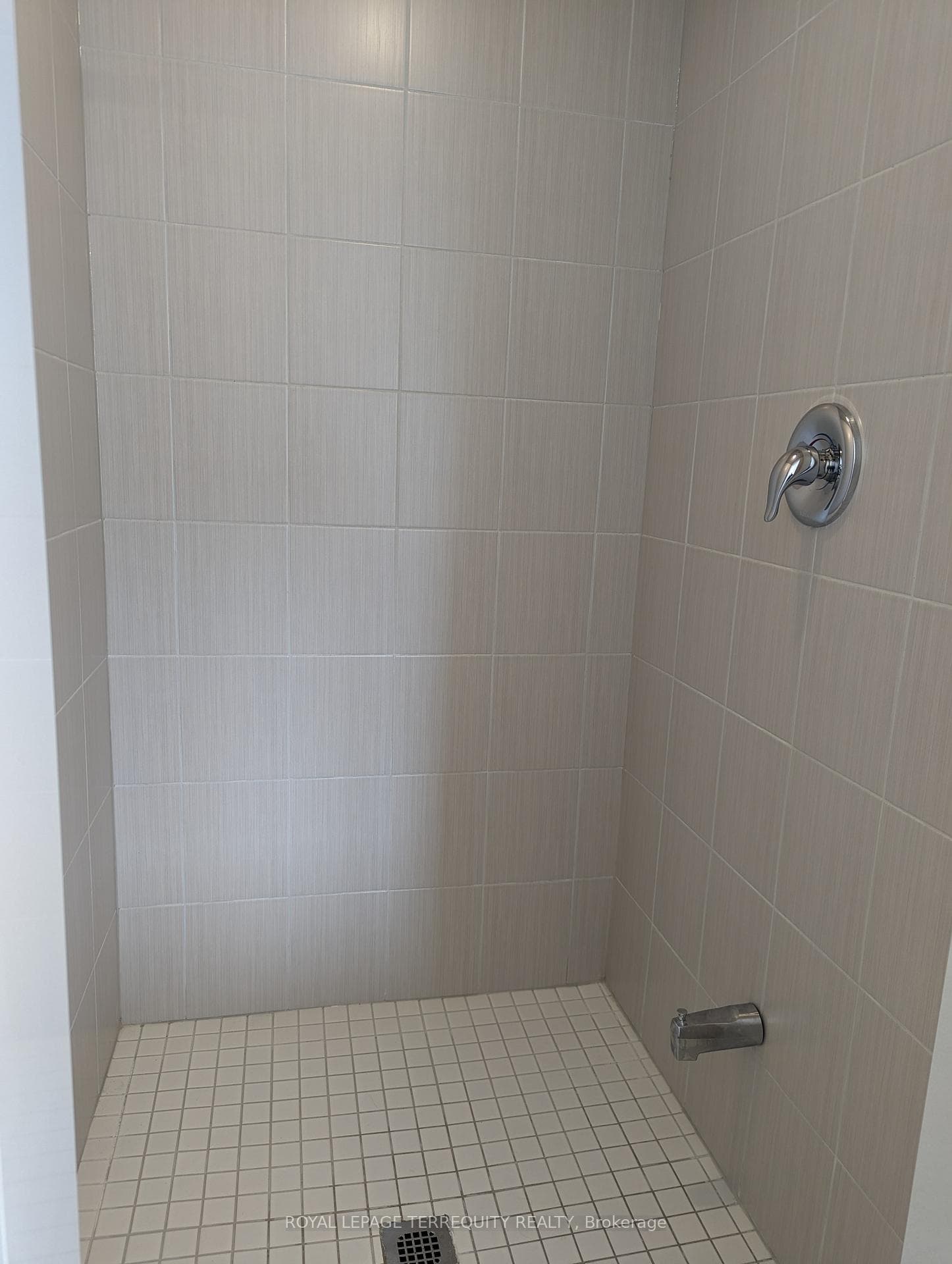 1107 Marathon Avenue photo 22