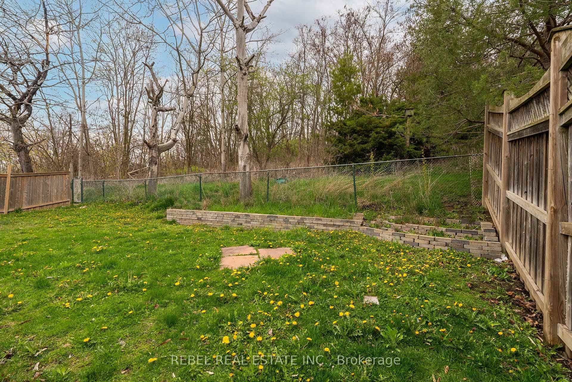 711 Wesley Drive photo 38