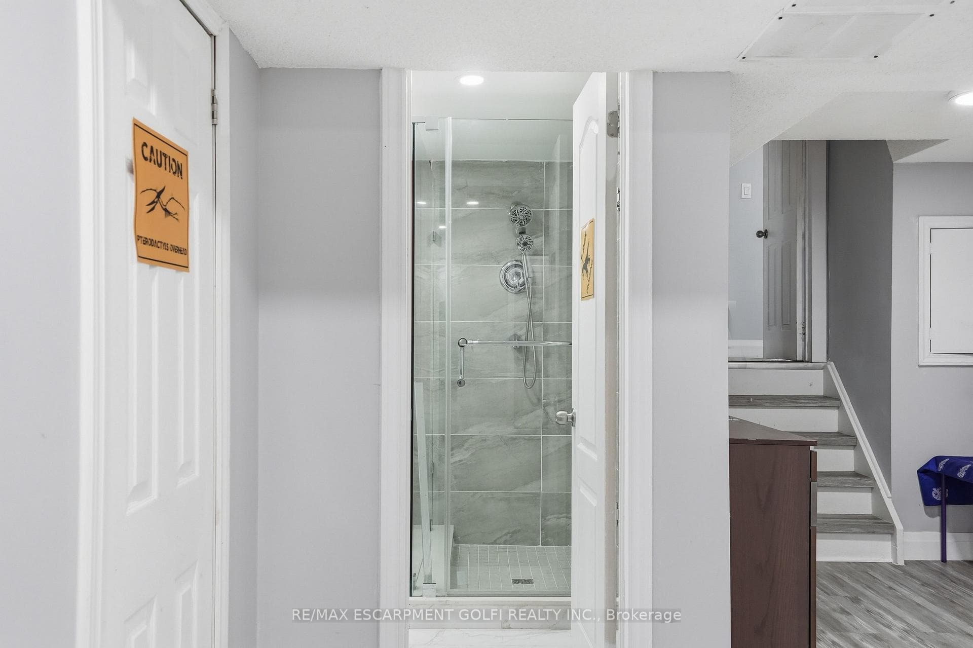 391 East 24th Street photo 34