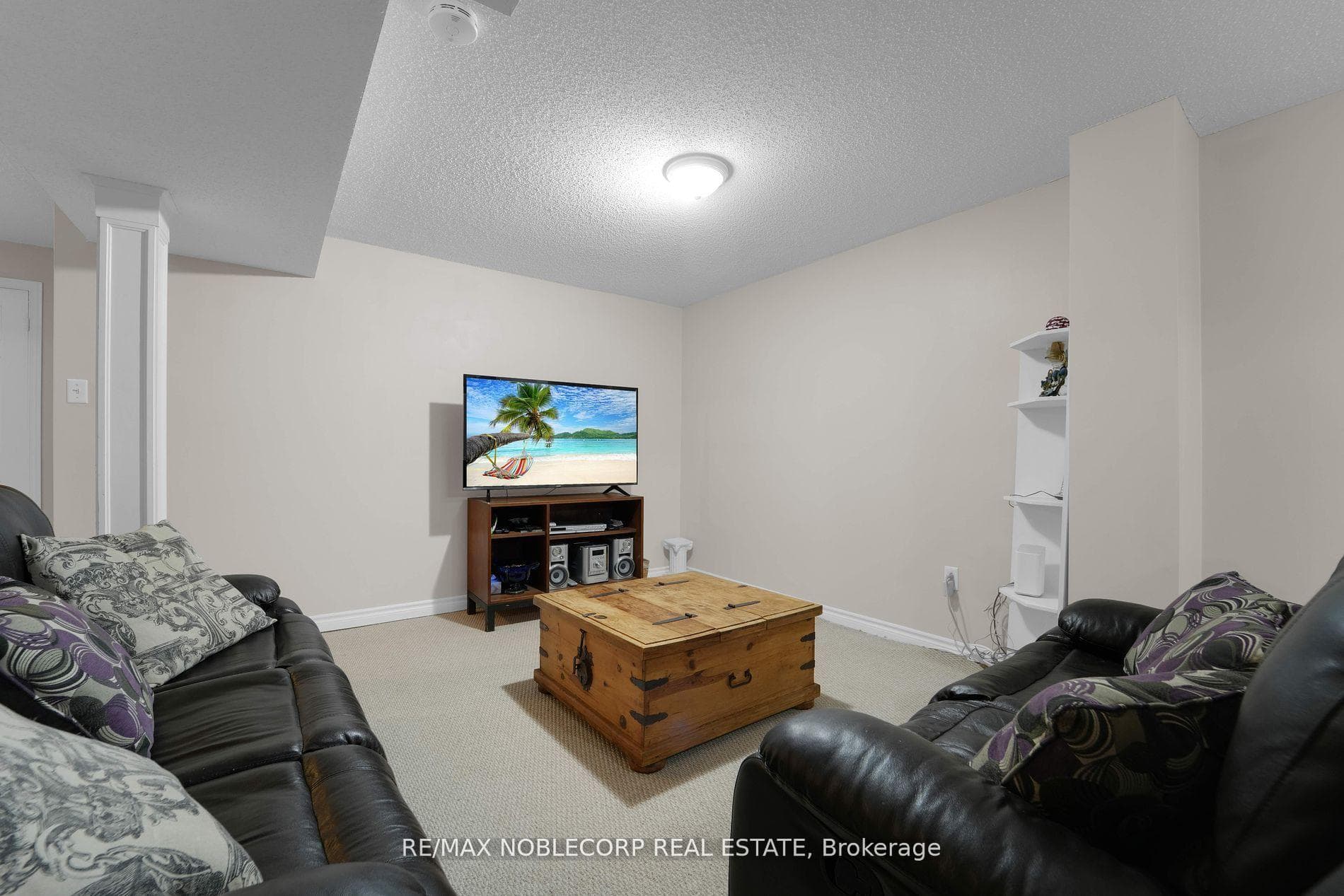 75 Red Maple Drive photo 28
