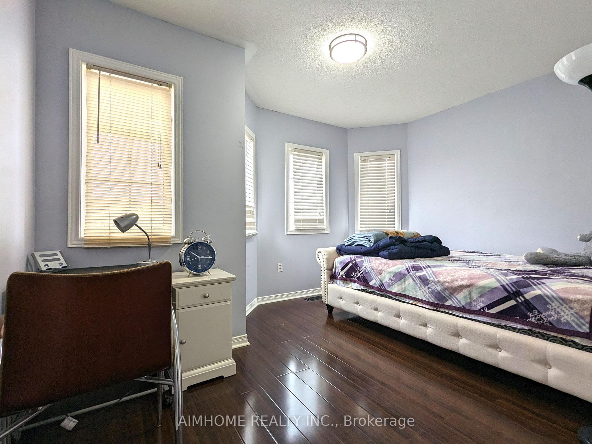 376 Marble Place photo 19