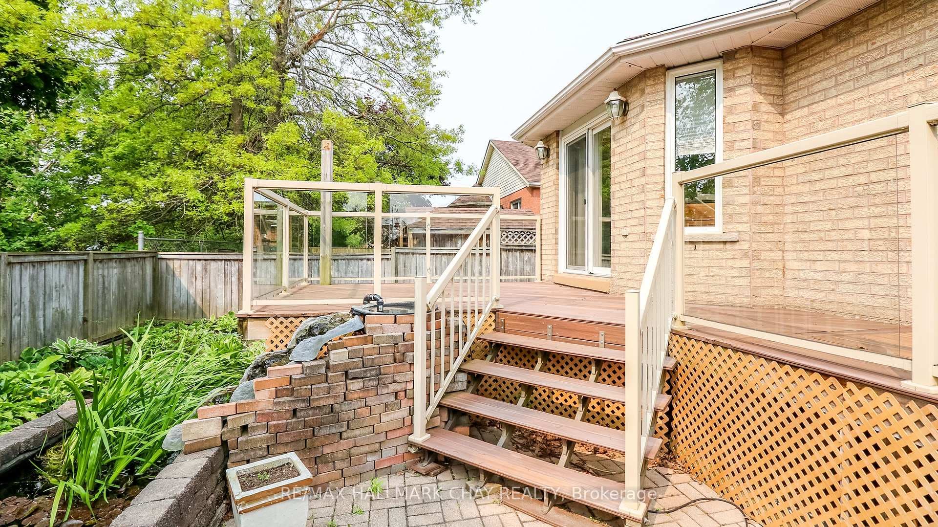 163 Livingstone Street photo 48