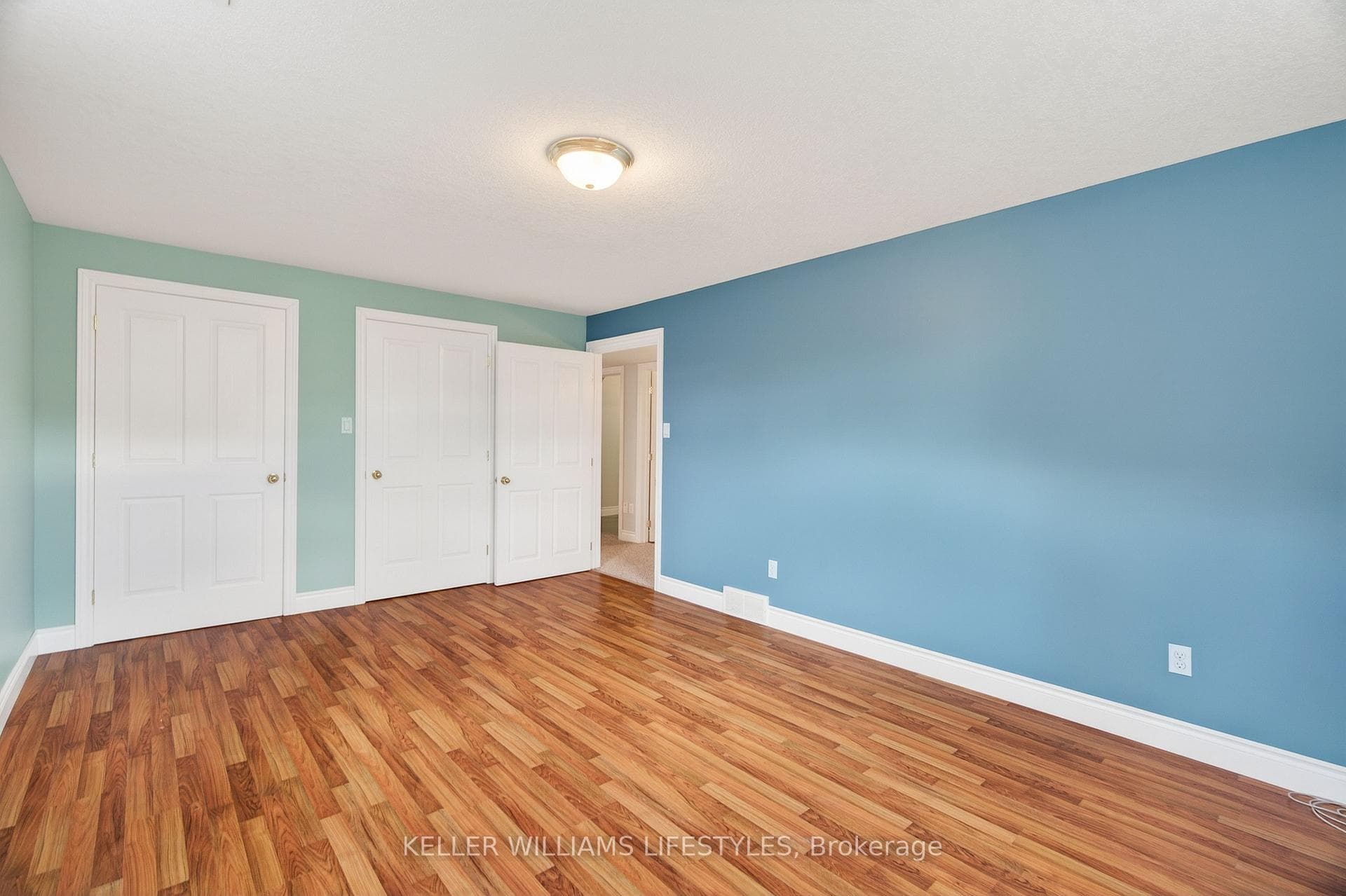 111 Jenna Drive photo 32
