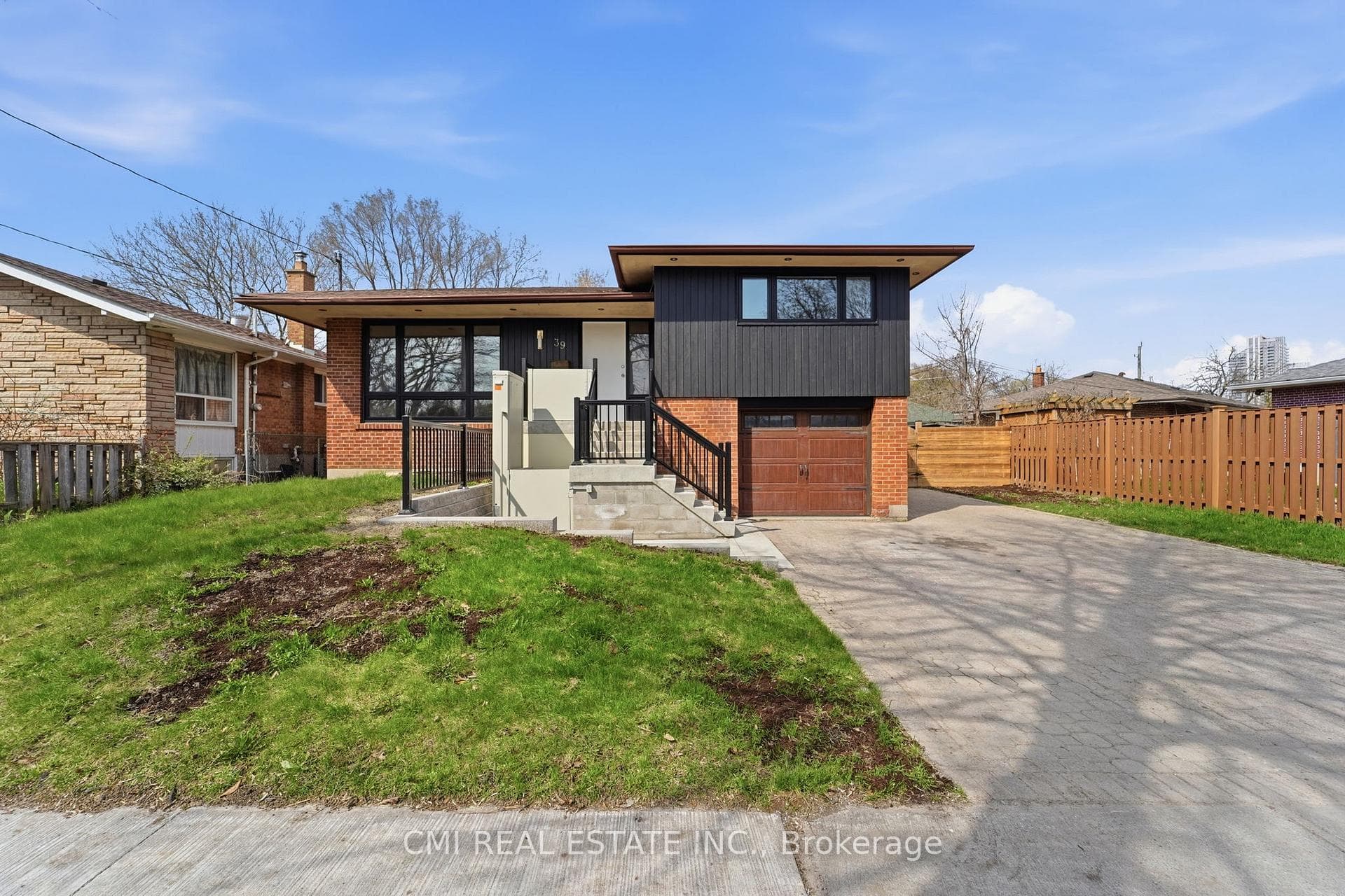 39 Earlton Road photo 1