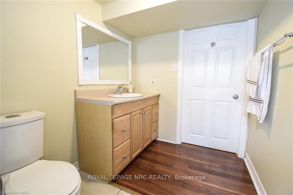 11 MONTGOMERY Avenue photo 37