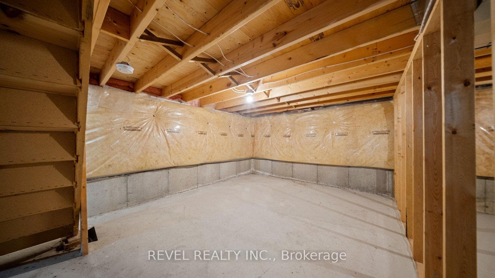 356 Grand River Avenue photo 23