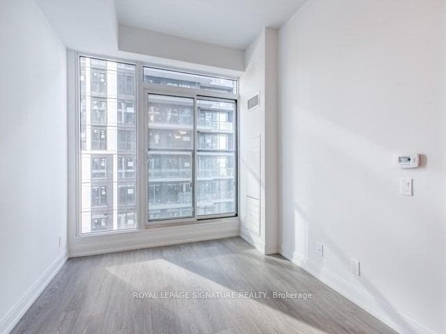 181 Dundas Street Unit 901 photo 5