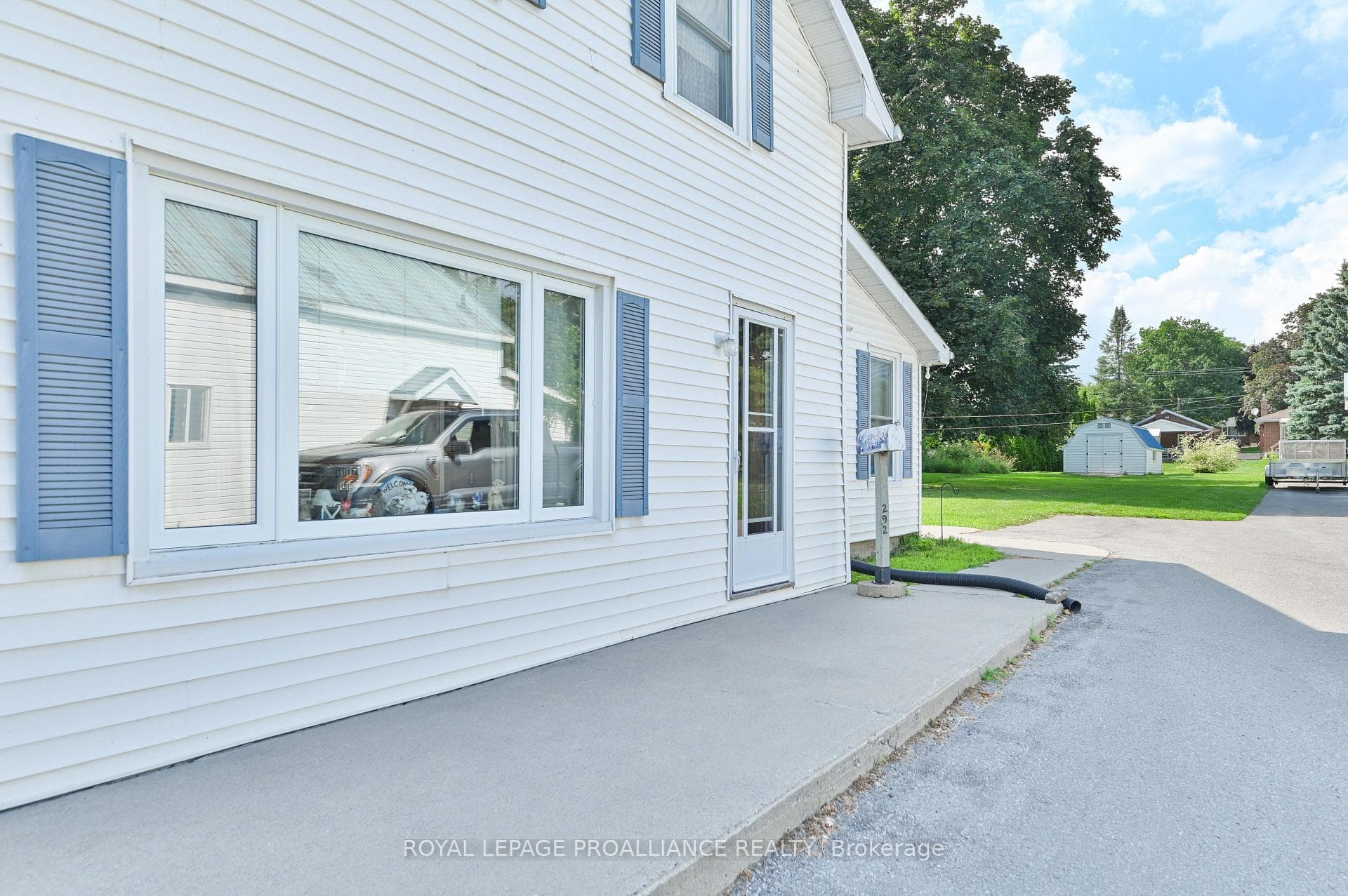 292 West Front Street photo 7