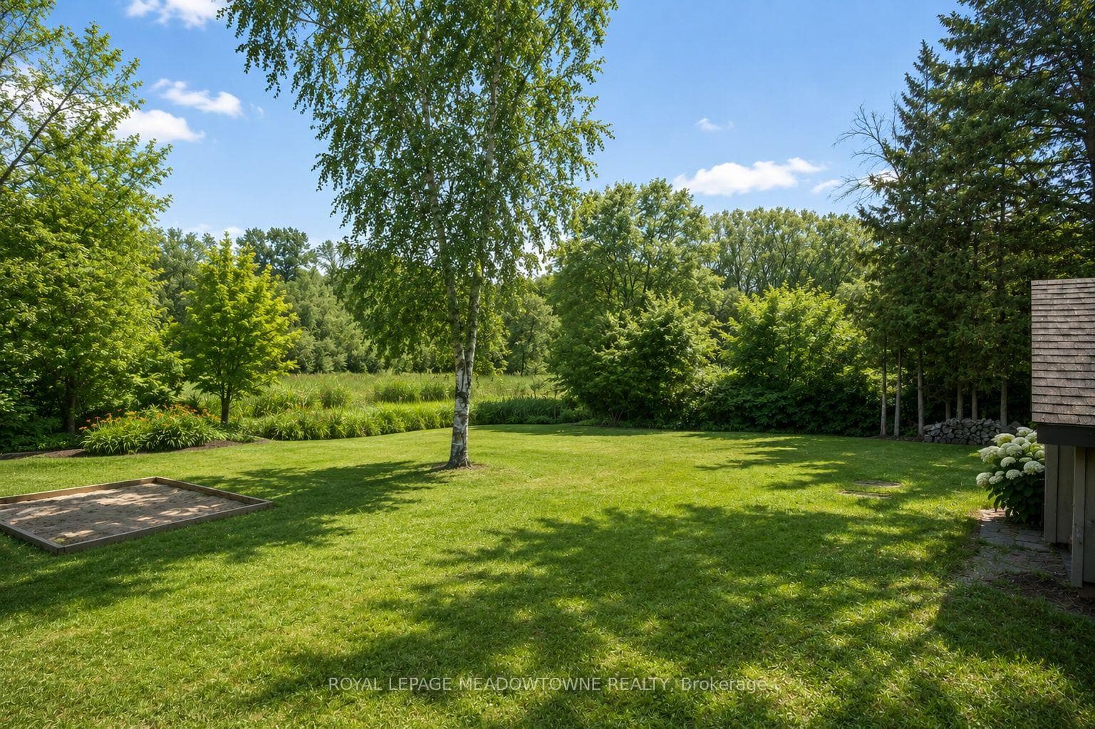 10761 Guelph Line photo 40