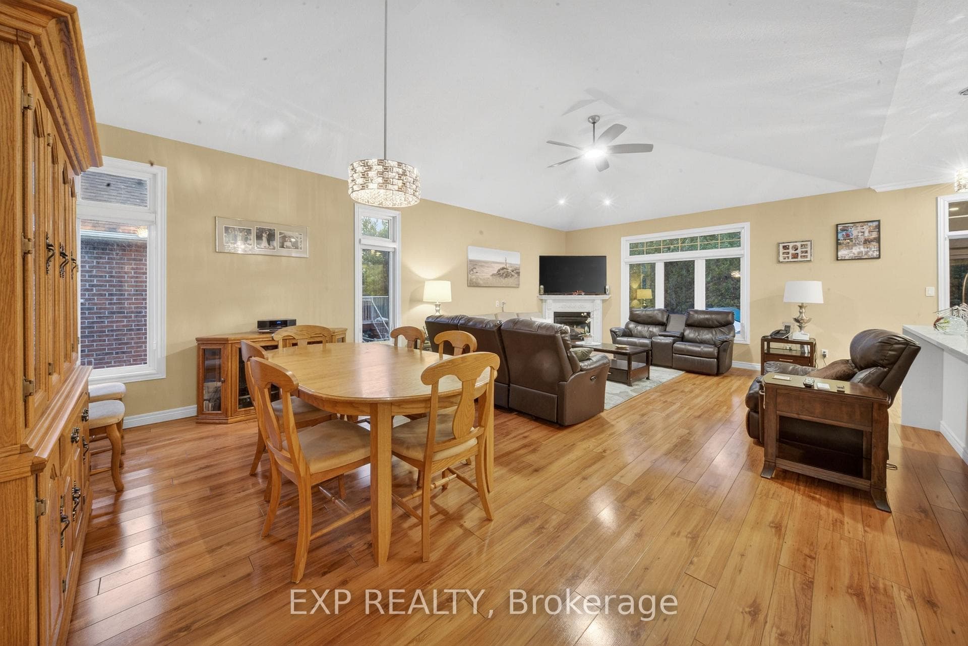 14 Hunter Drive photo 15