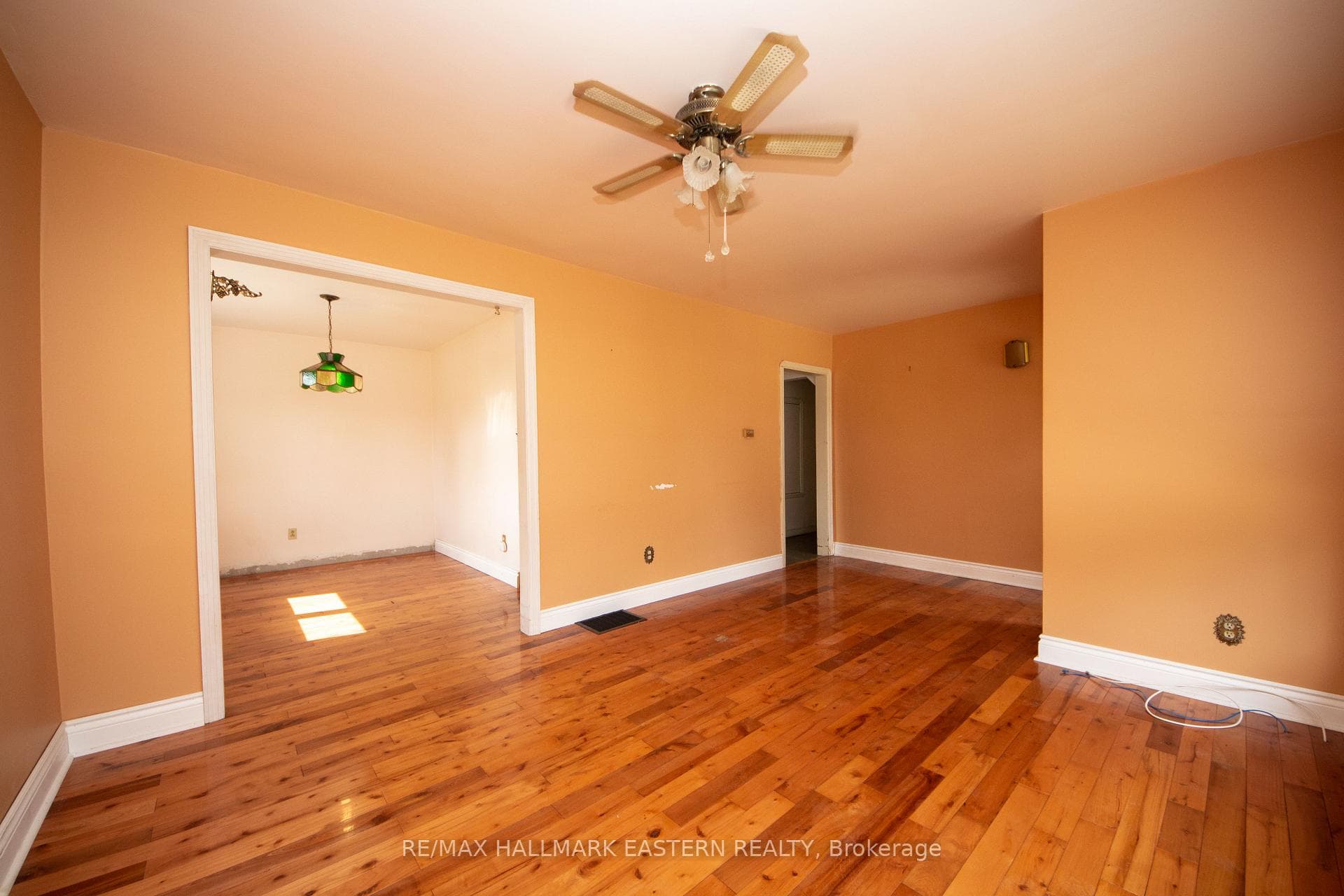 812 Argyle Street photo 5