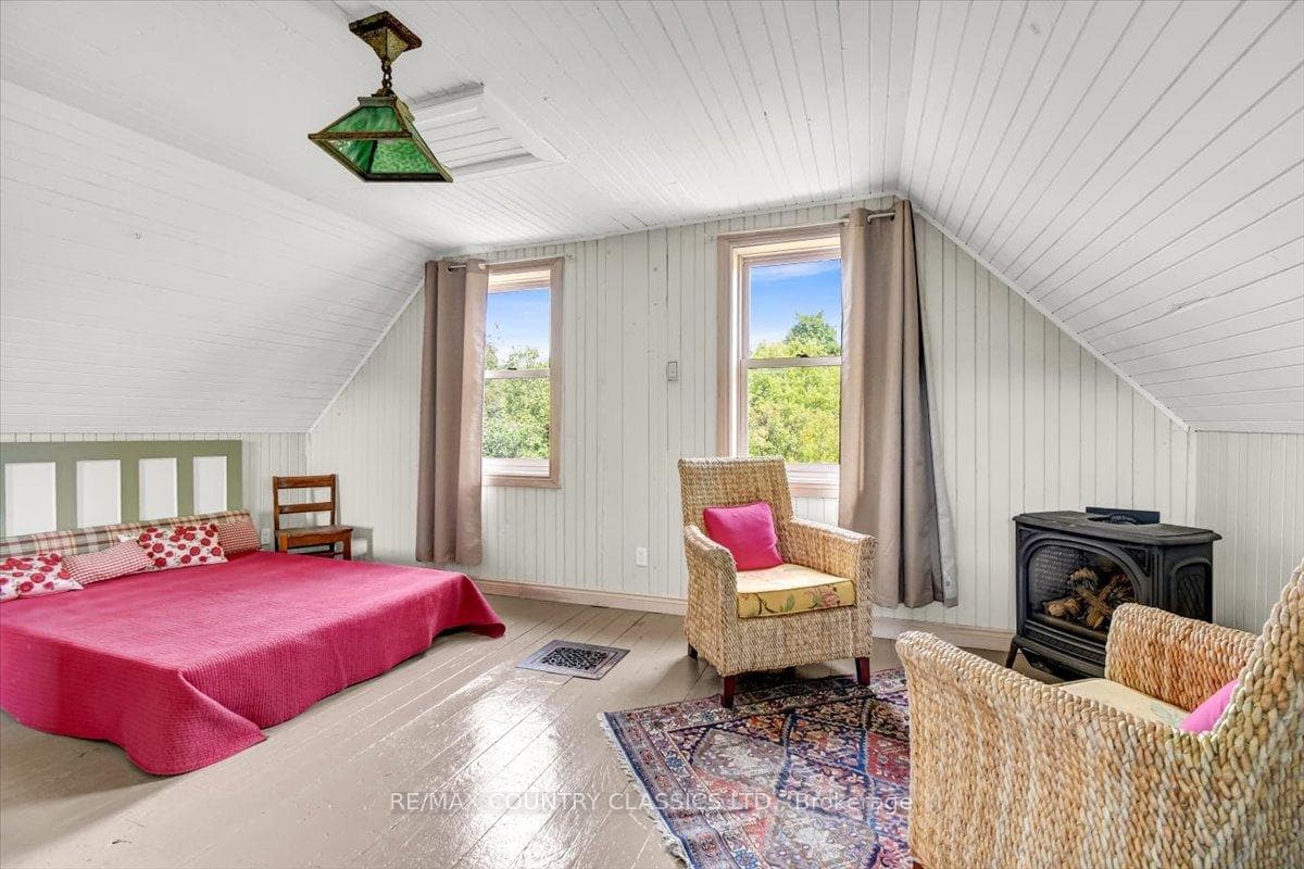 561 Letterkenny Road photo 16