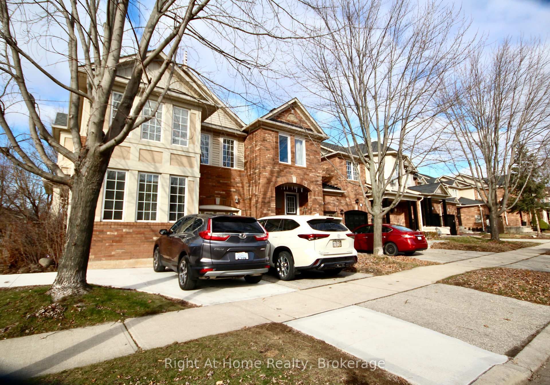 2253 Baronwood Drive photo 2
