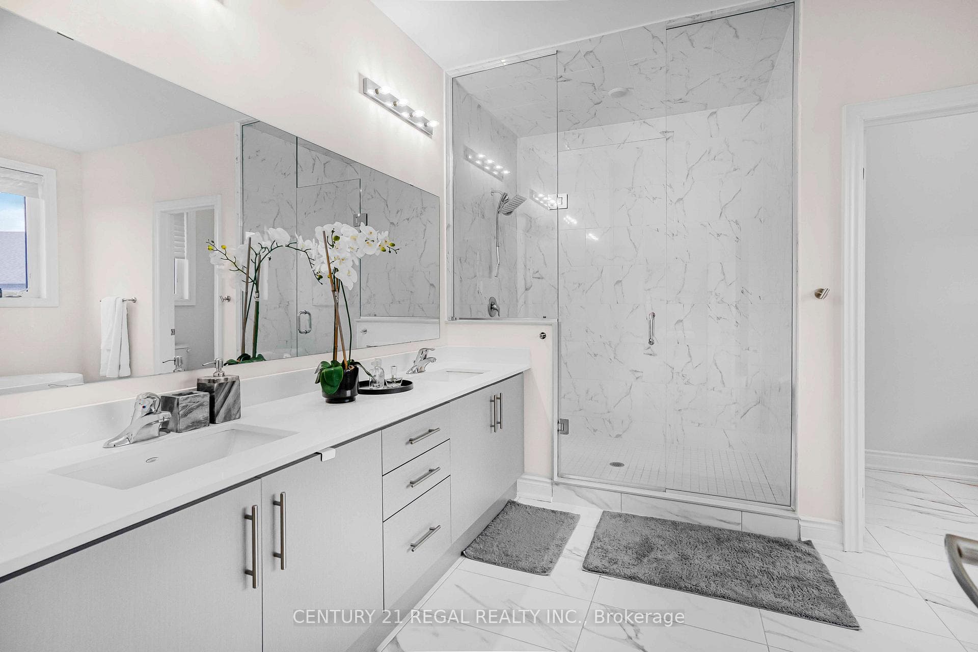 15 Ballanview Court photo 38