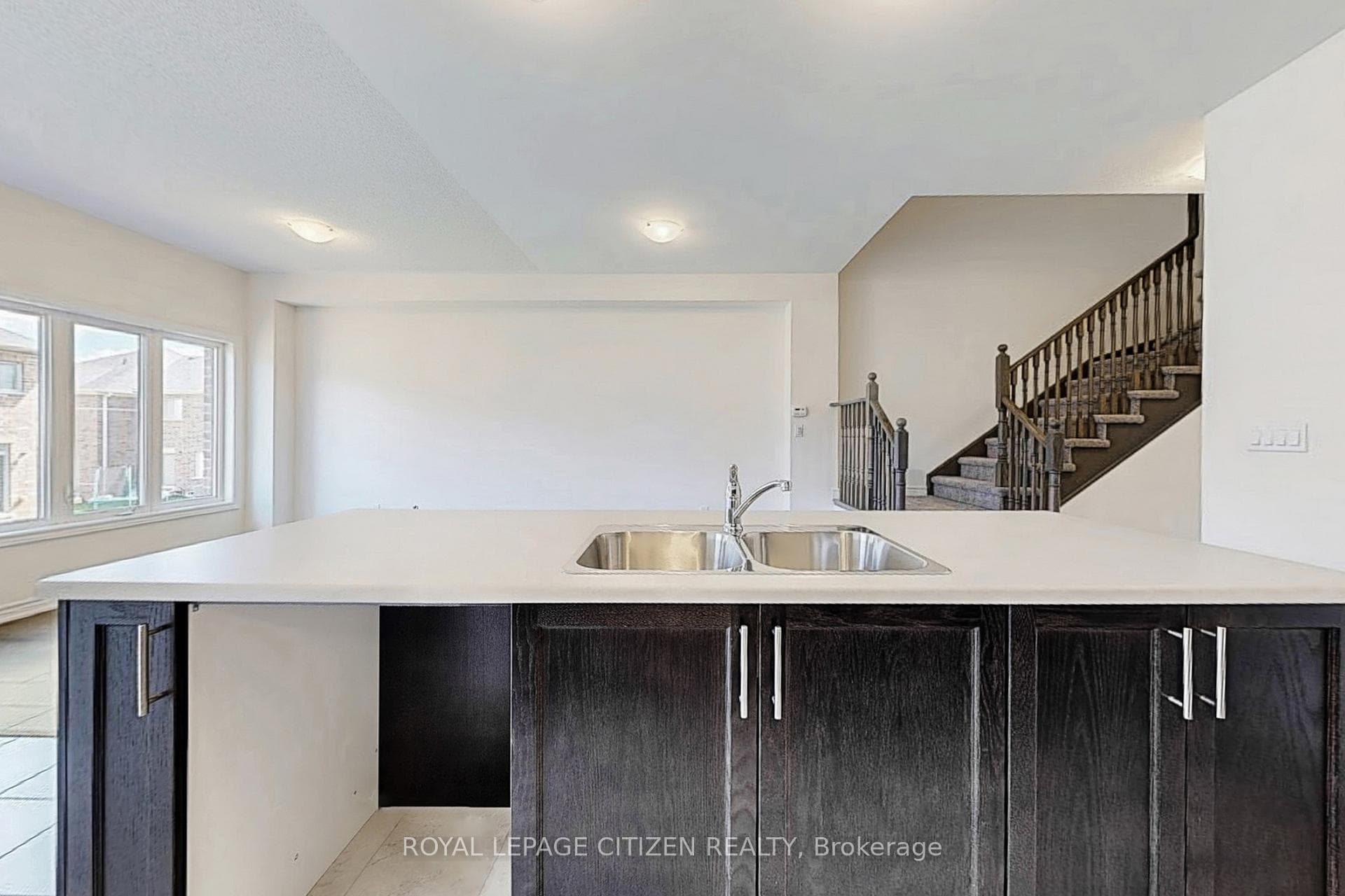 105 North Garden Boulevard photo 15