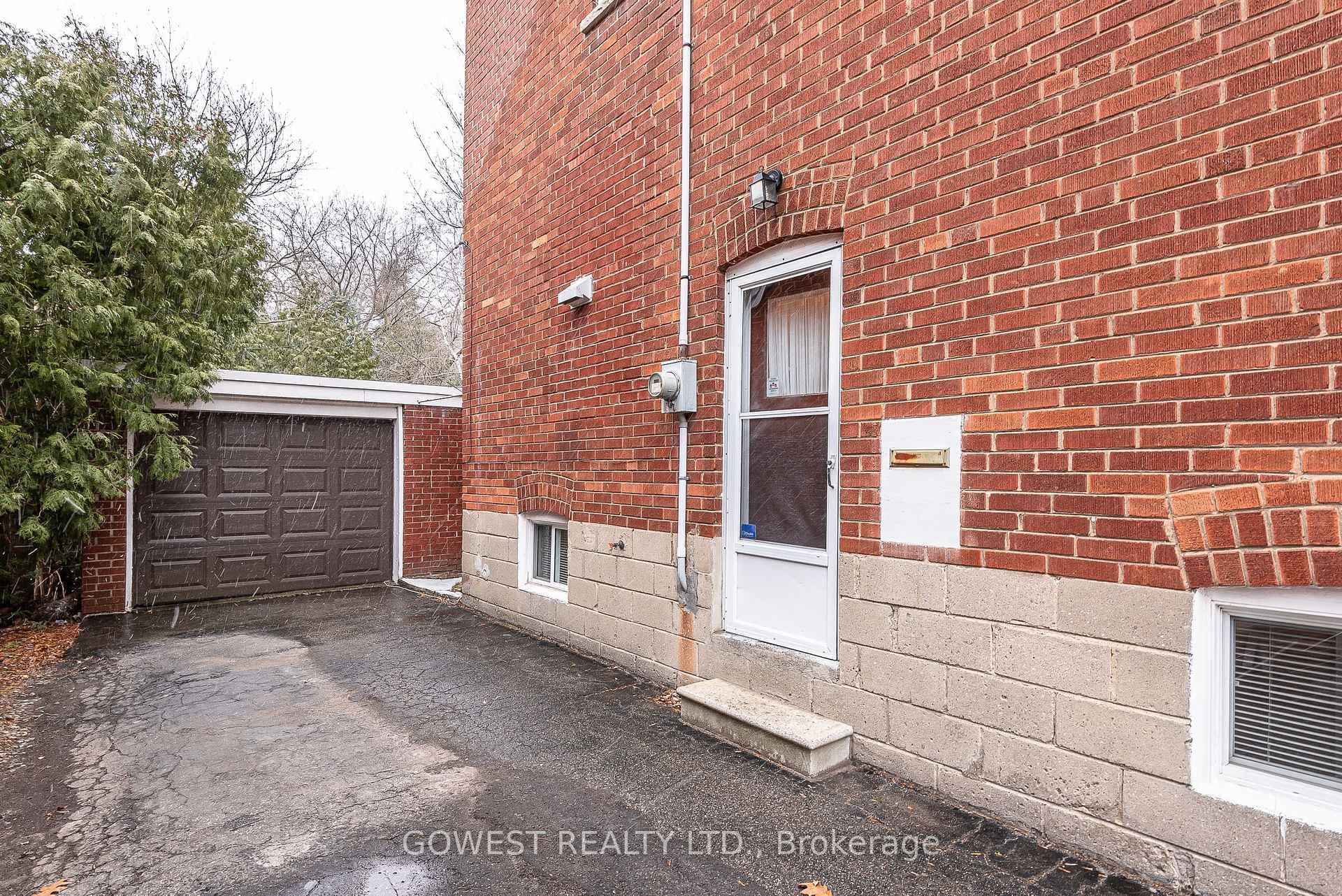 18 Worthington Crescent photo 35