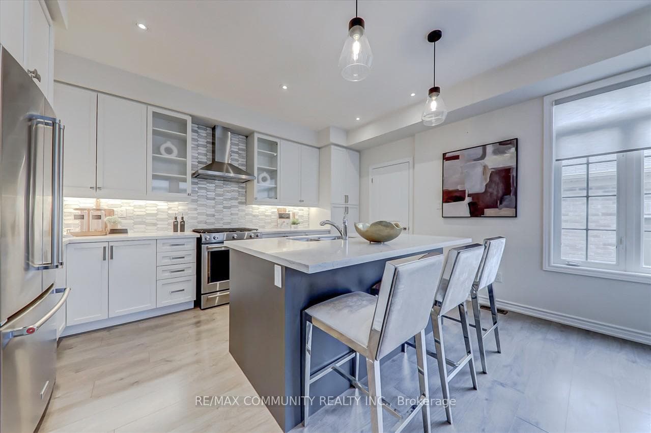 2 Drayton Avenue photo 14