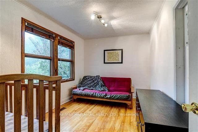109 Phyllis Avenue photo 13