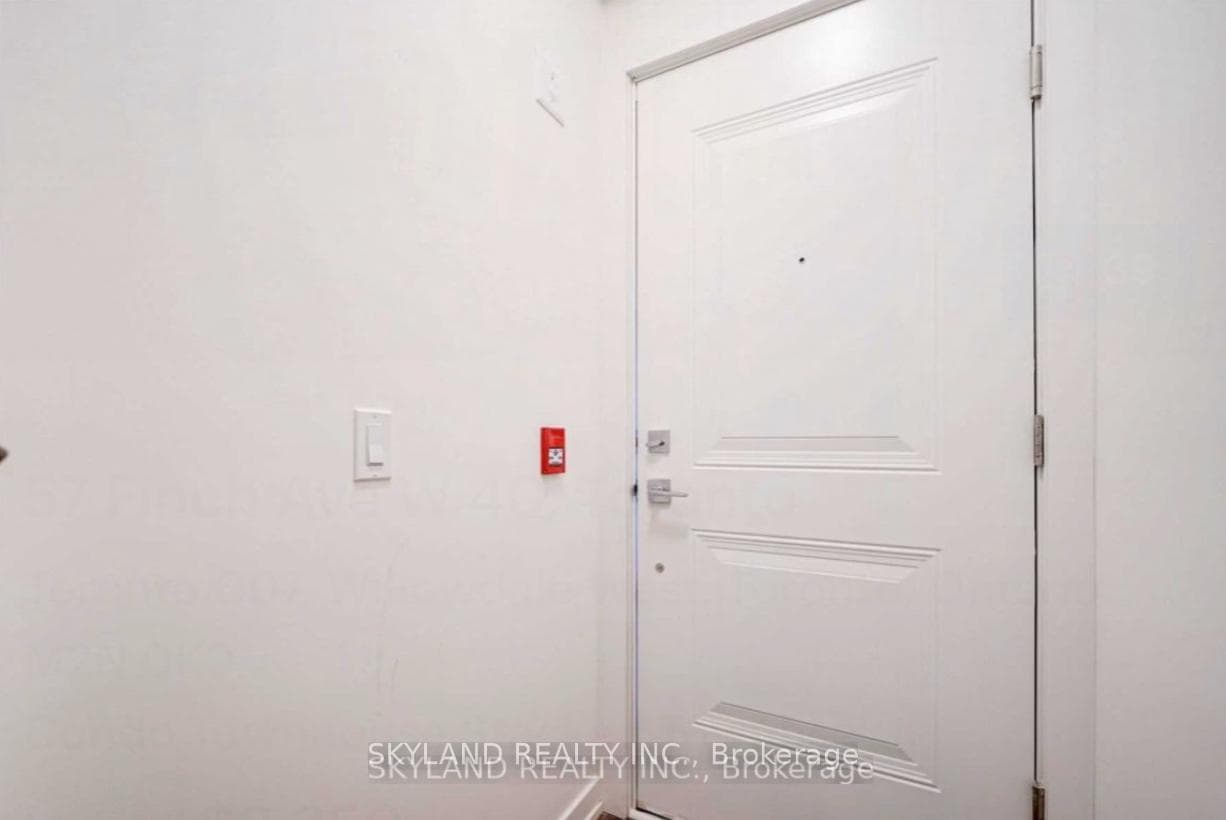 57 Finch West Avenue Unit 40 photo 3