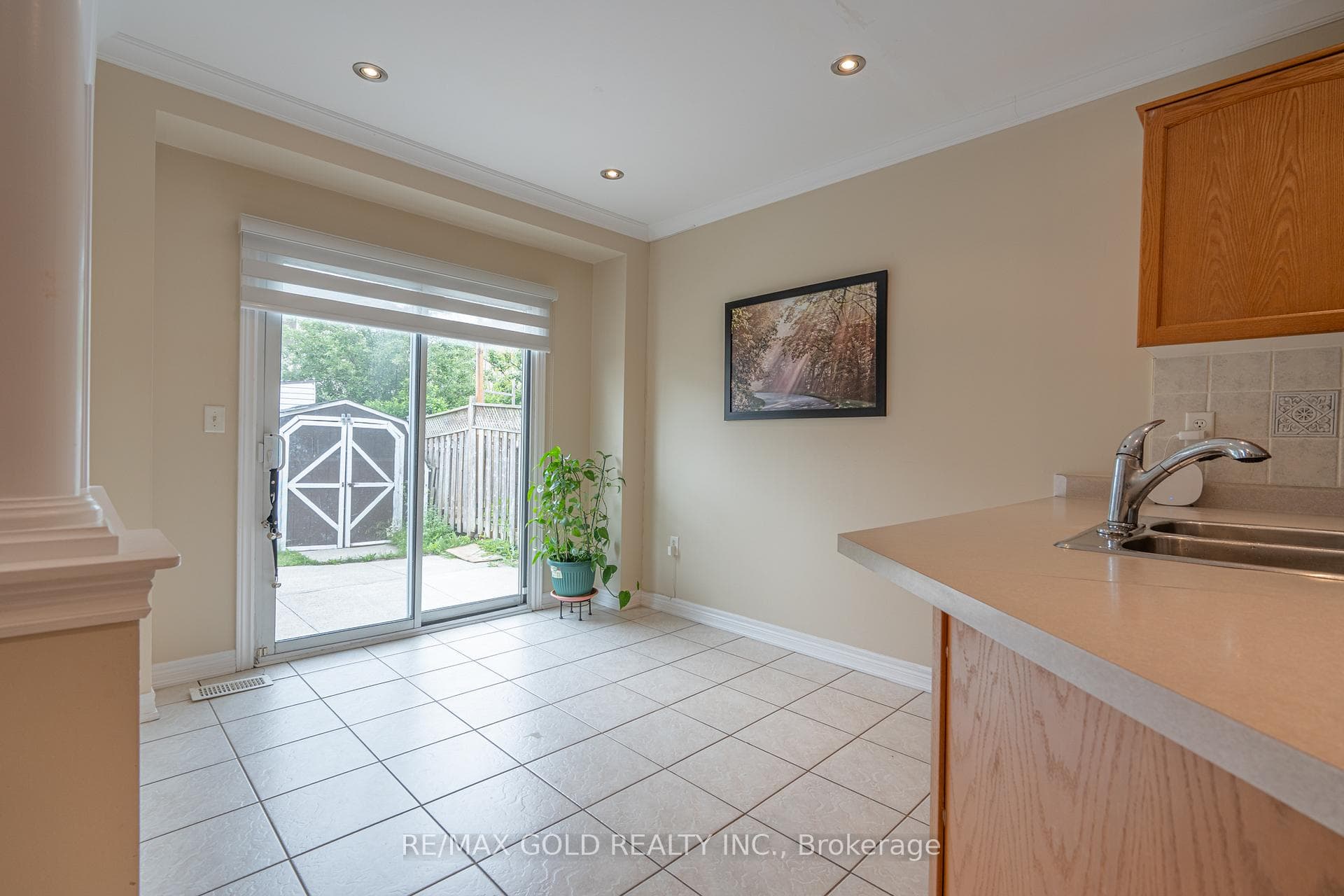 409 Fernforest Drive photo 7