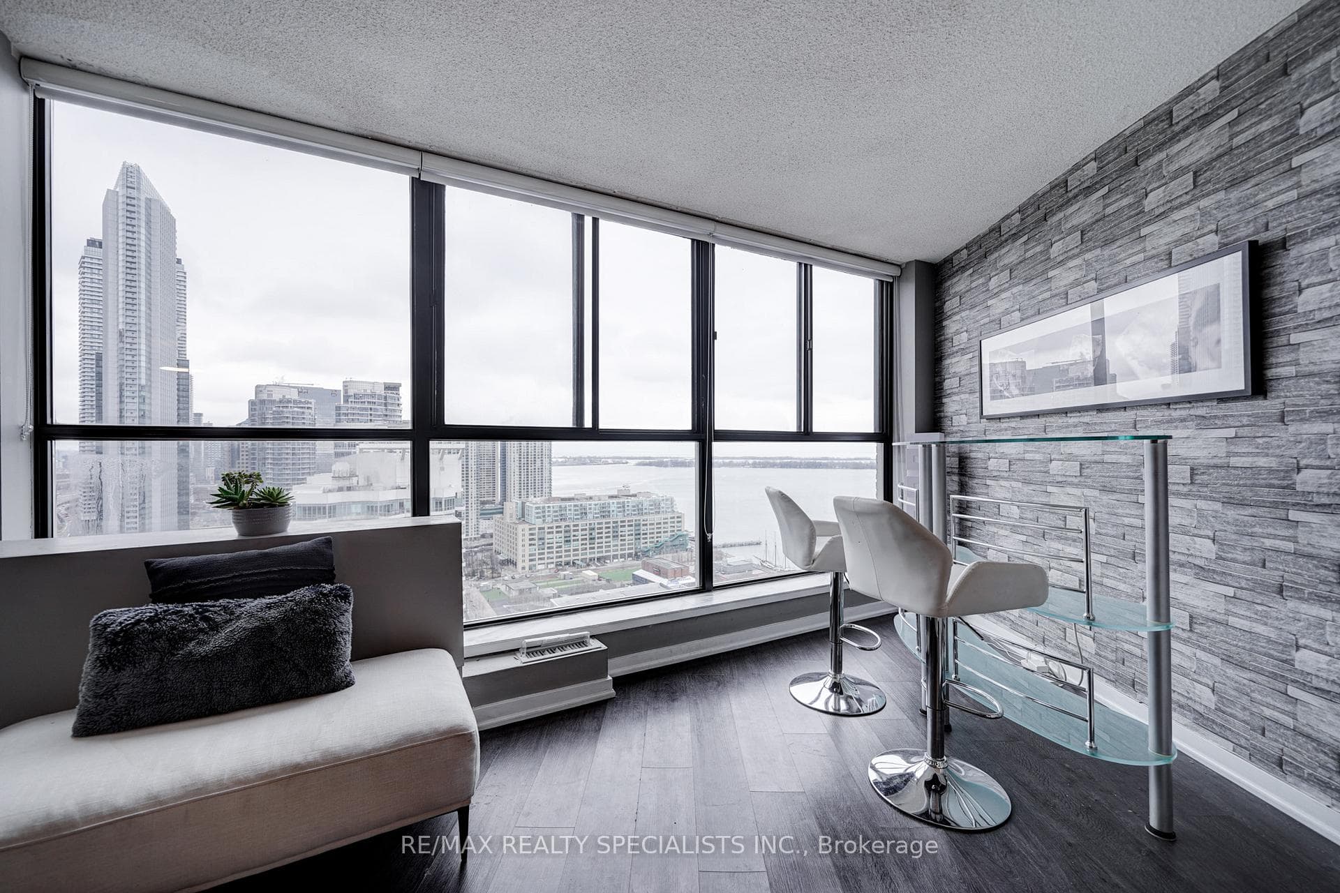 260 Queens Quay Unit 3007 photo 20