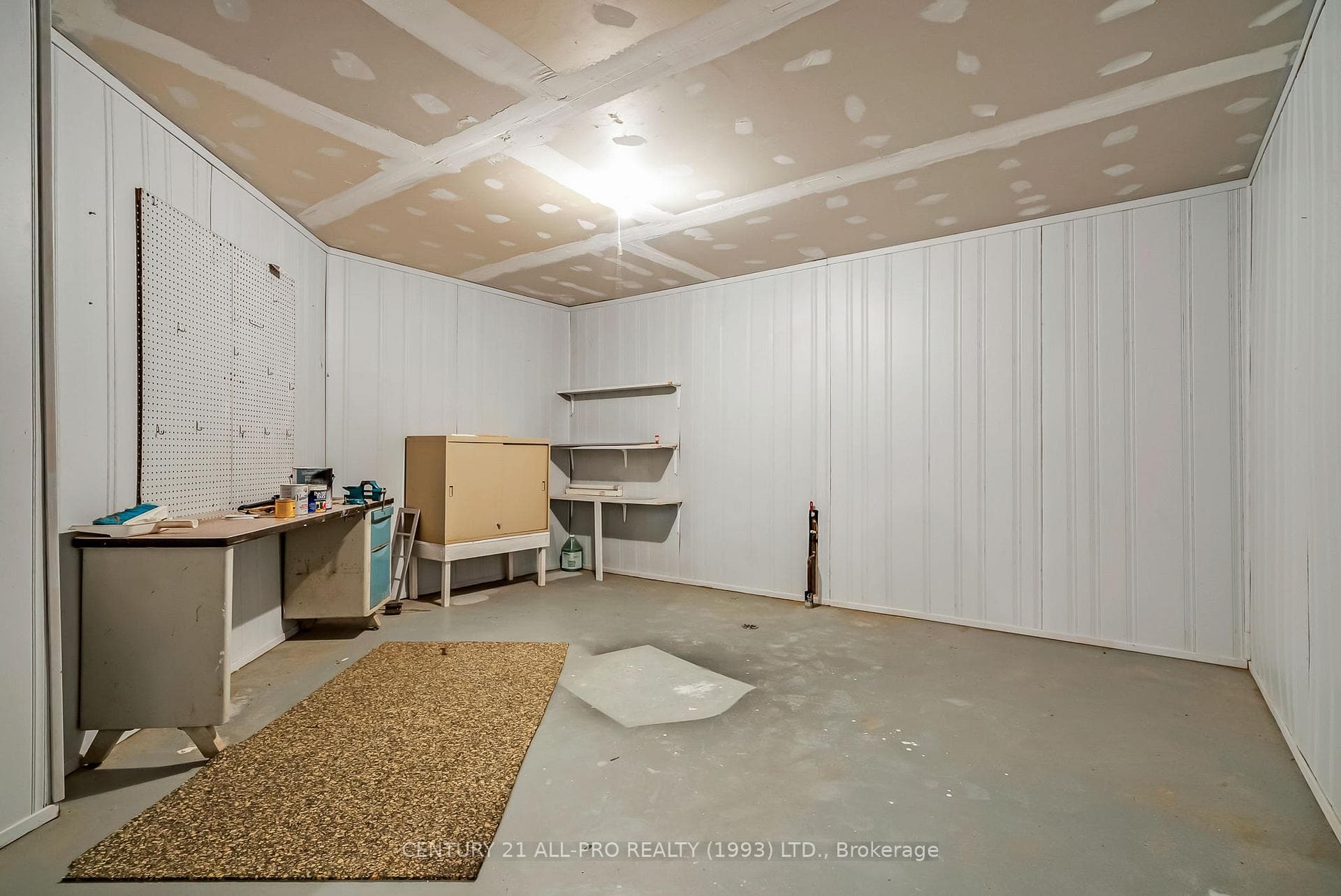 245 ELGIN Street Unit 114 photo 37