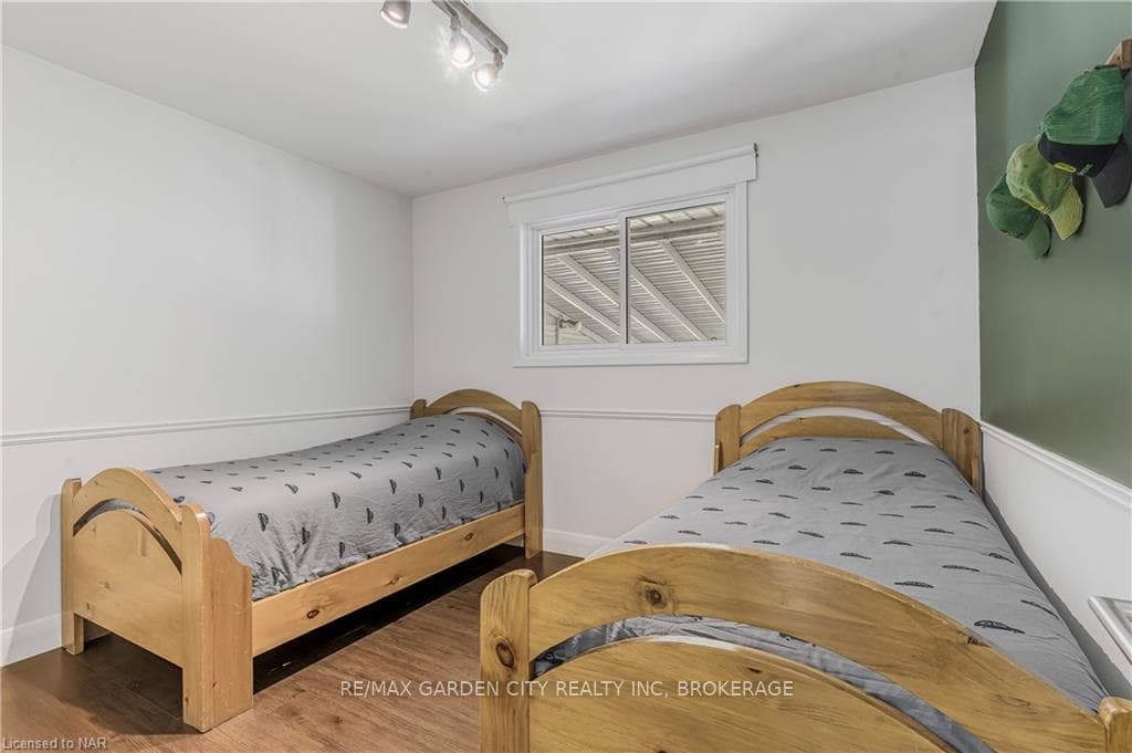 143 LOCKHART Drive photo 18