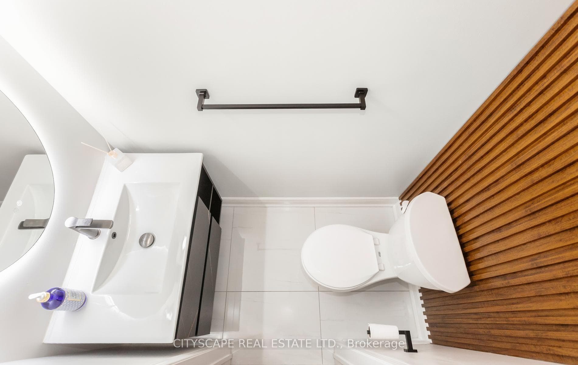 5685 Topaz Place photo 23