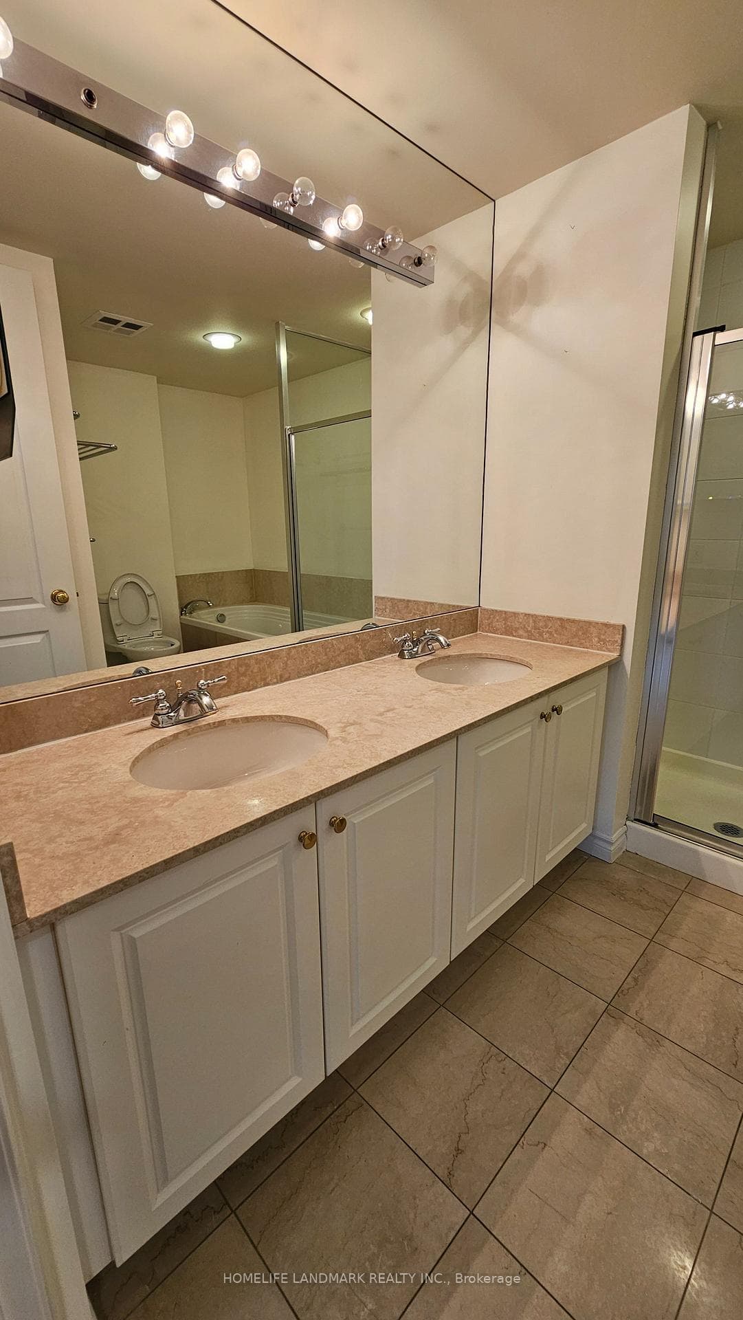 18 William Carson Crescent Unit 307 photo 13