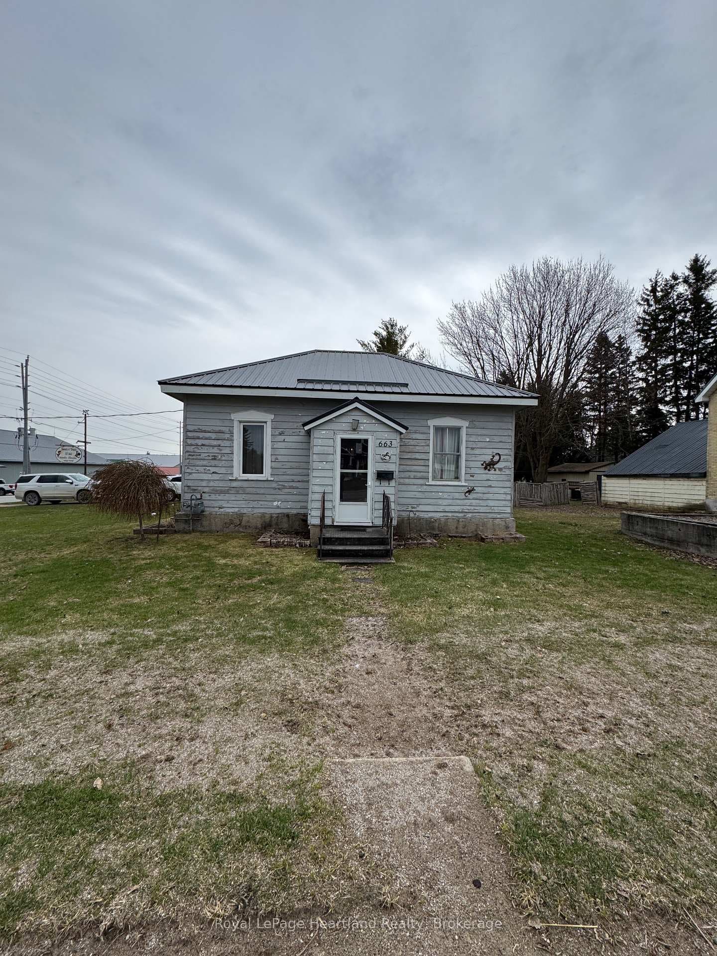 663 JOSEPHINE Street photo 1
