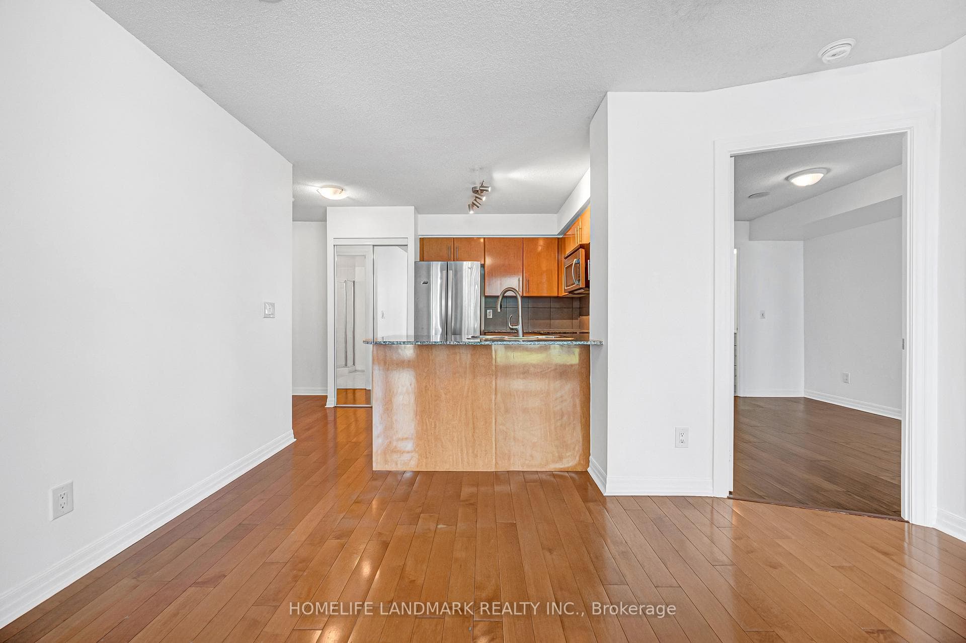 16 Yonge Street Unit 901 photo 16