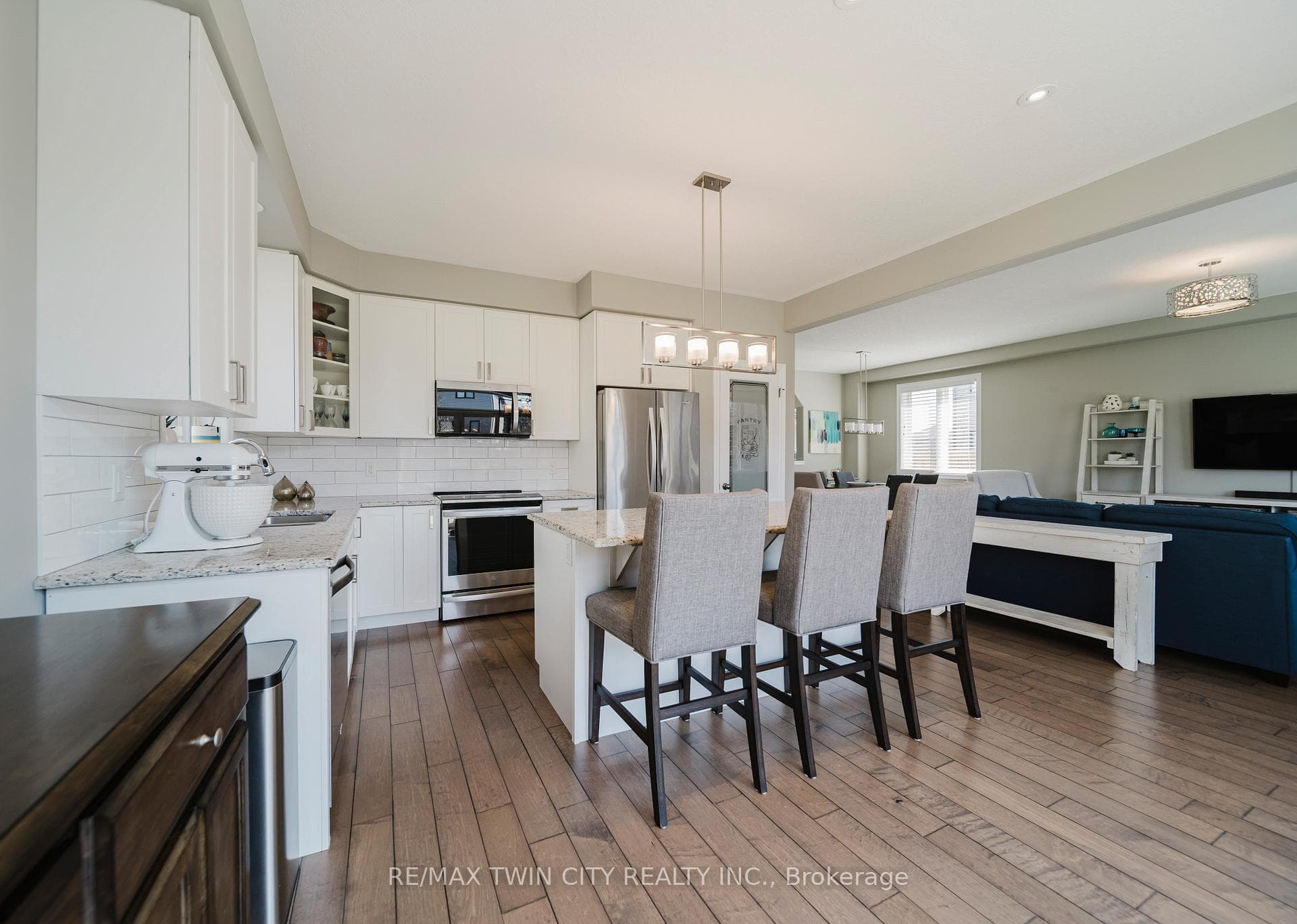 597 Sundew Drive photo 17