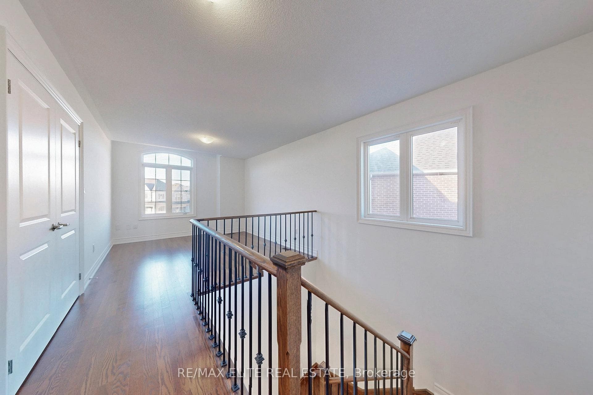 32 Sharonview Crescent photo 23