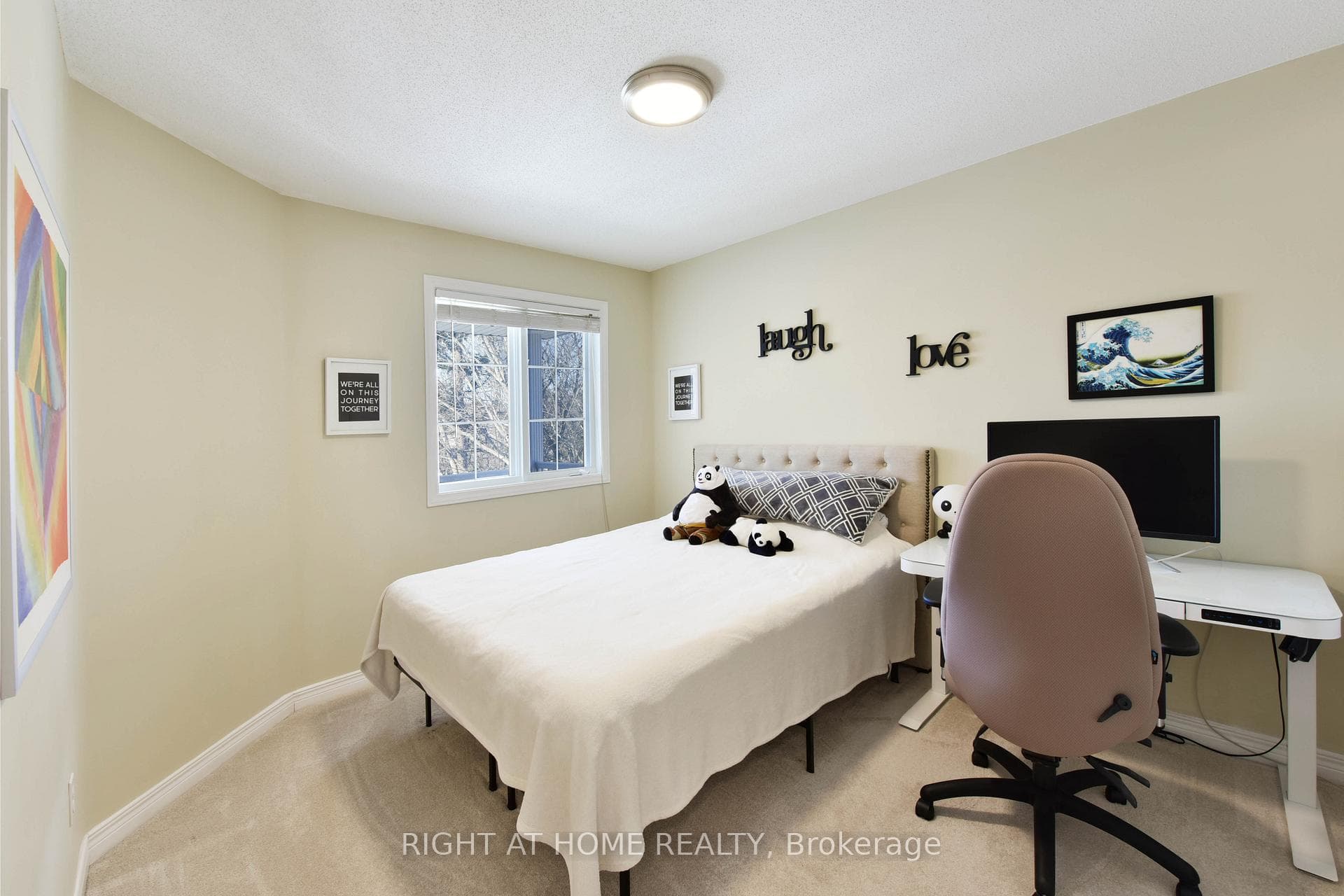 20 EVANSHEN Crescent photo 38
