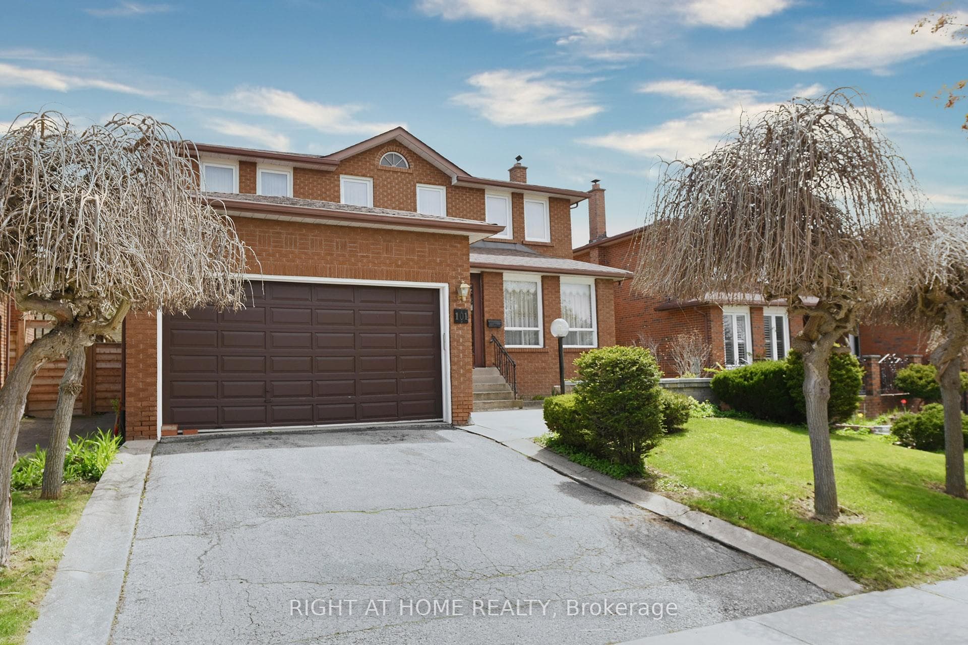 101 Raymerville Drive photo 1