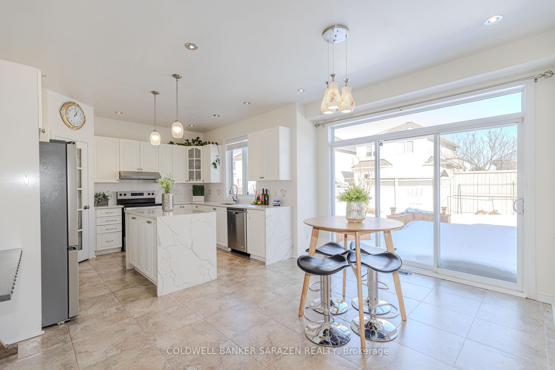 122 Springton Crescent photo 15