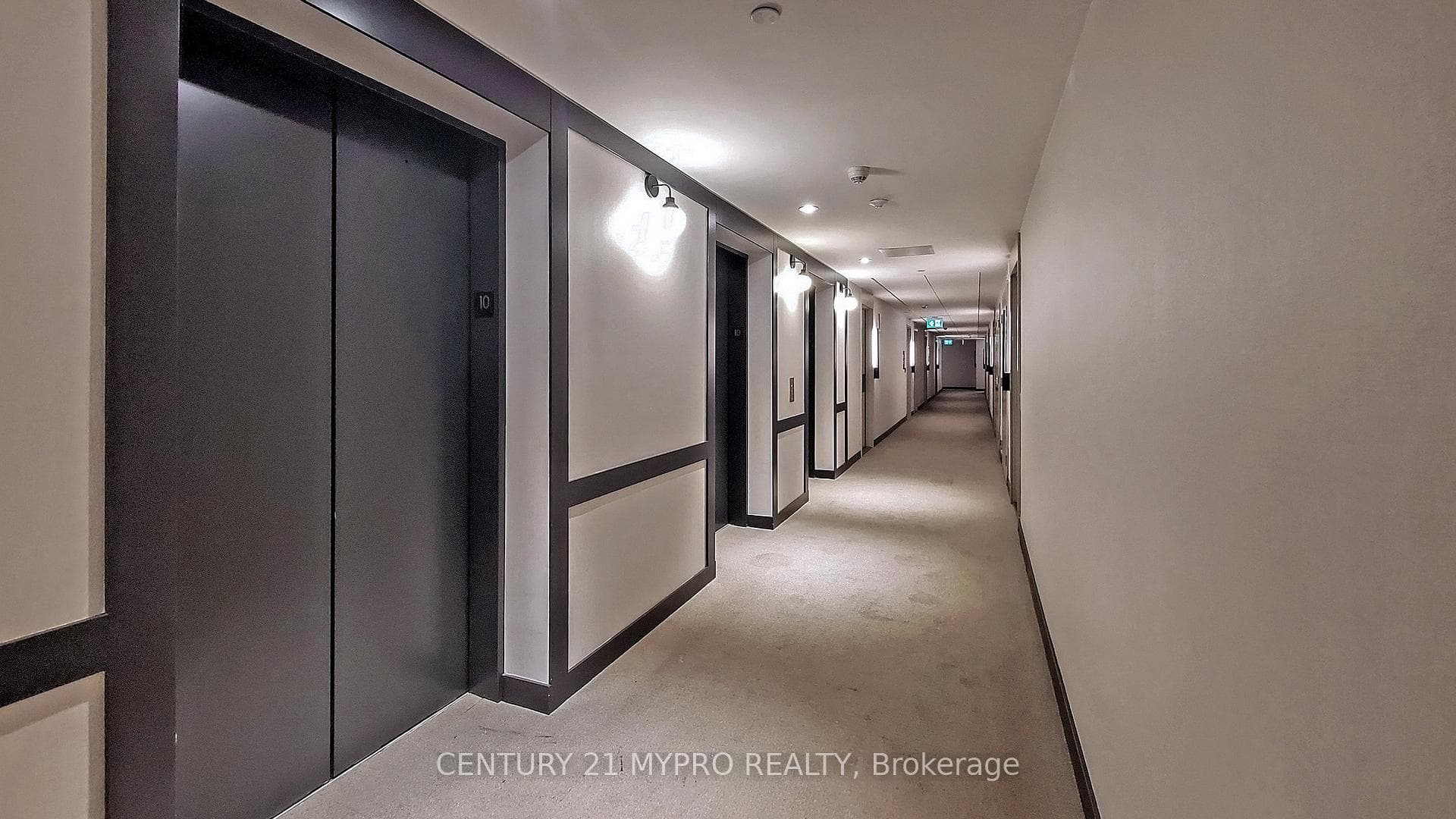 33 Helendale Avenue Unit 1015 photo 5